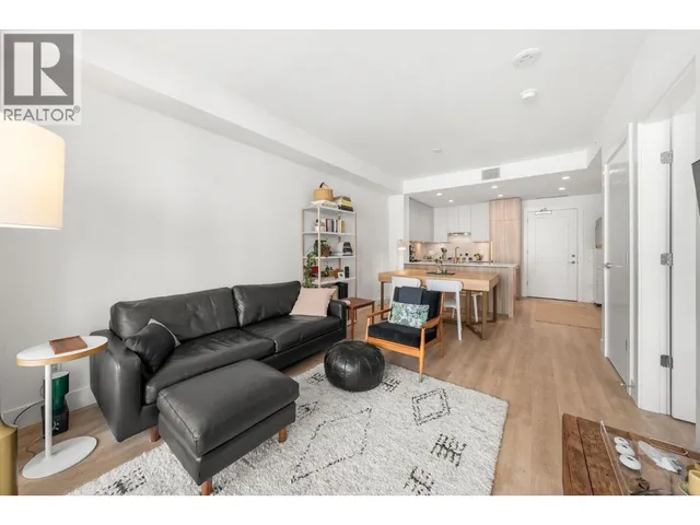 405 - 2385 EMERY COURT, North Vancouver 3