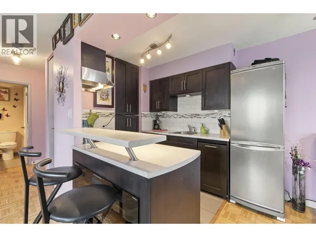 705 - 1251 CARDERO STREET, Vancouver 3