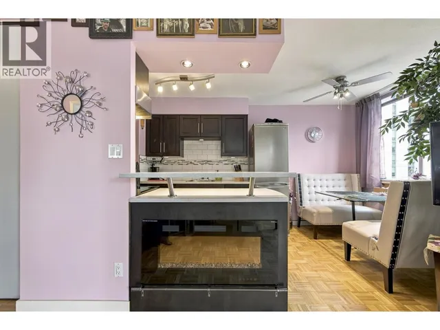 705 - 1251 CARDERO STREET, Vancouver 4