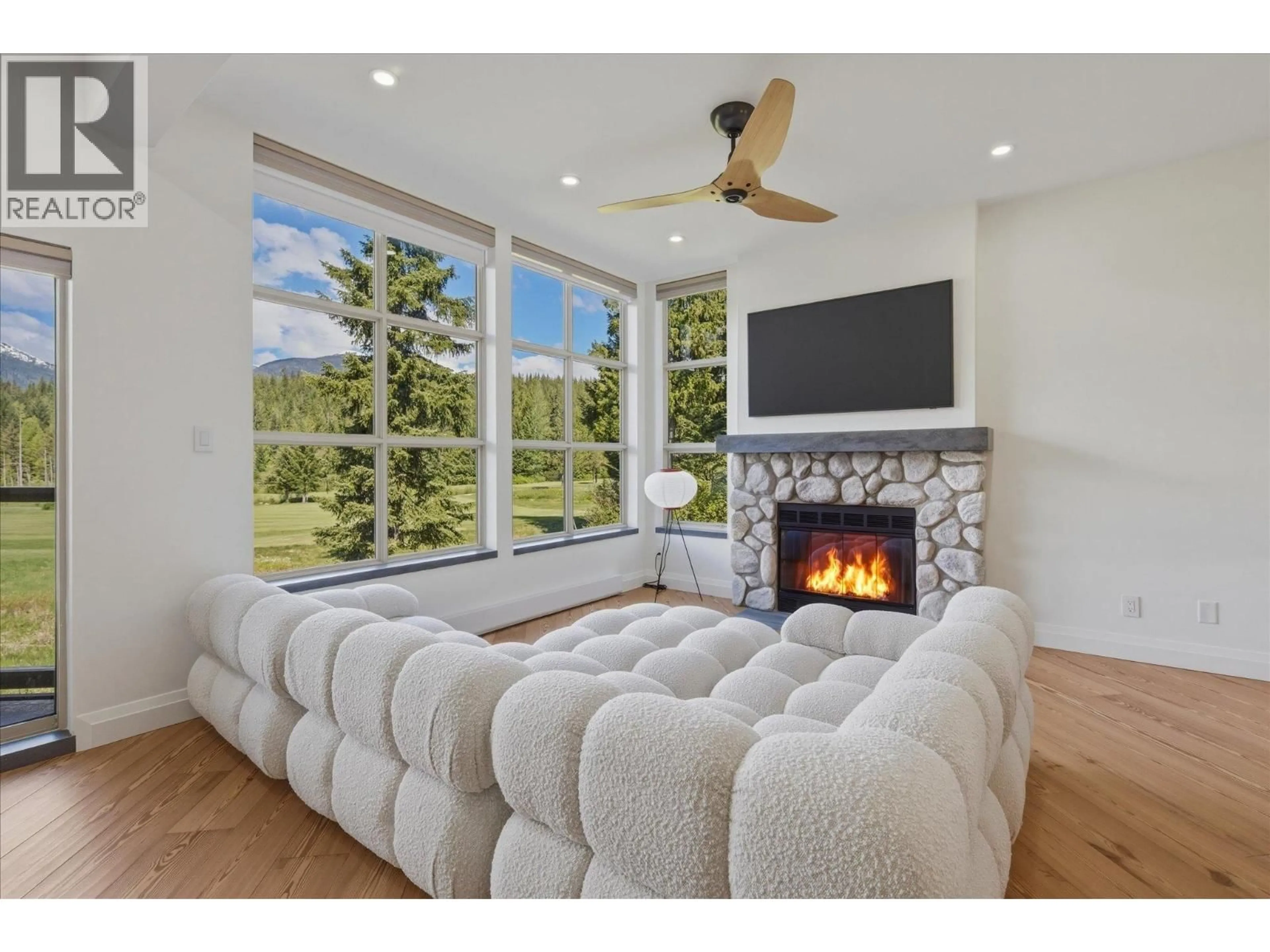 Unknown for 5 - 4644 BLACKCOMB WAY, Whistler British Columbia V8E0H2