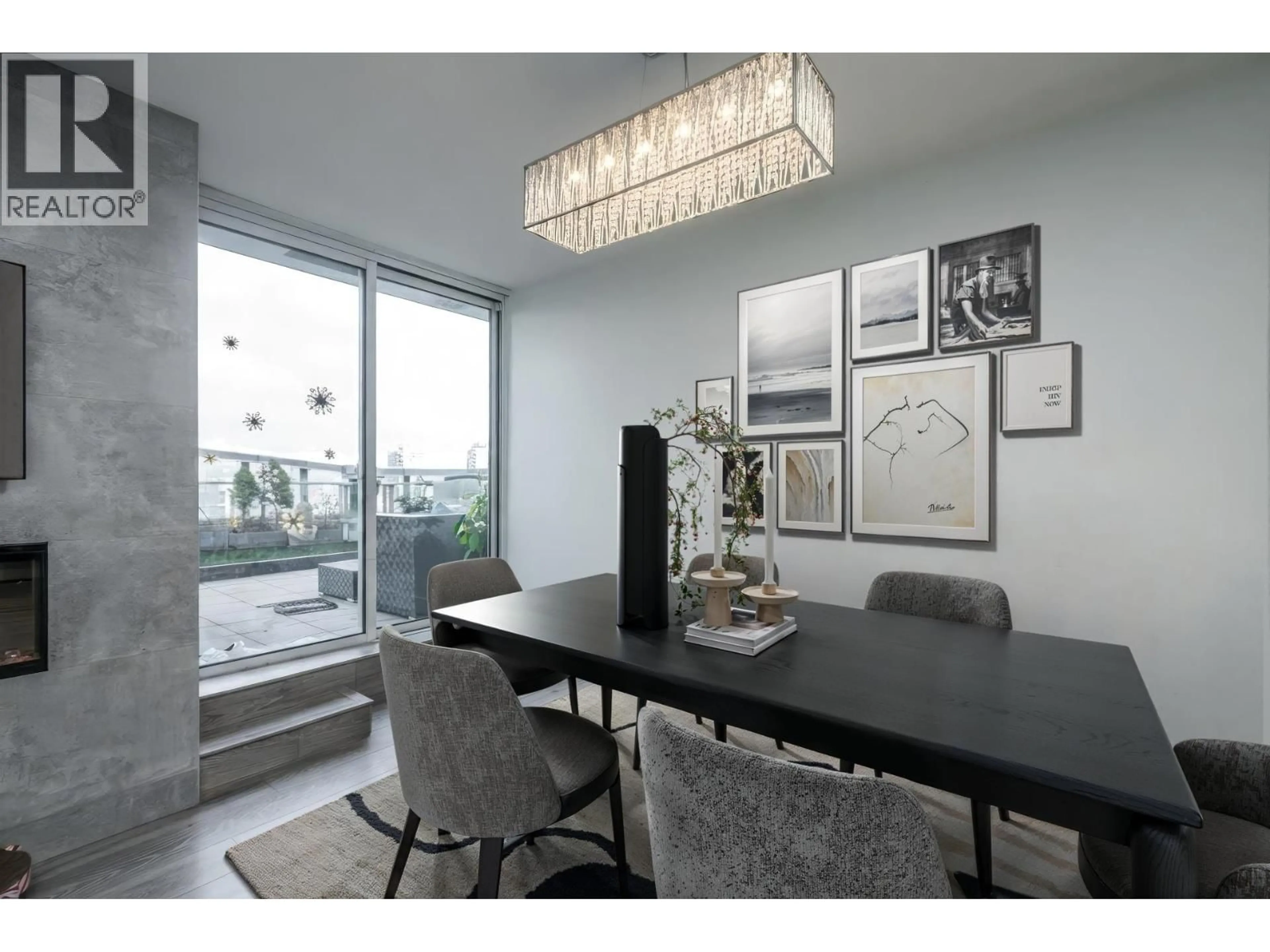 Dining room, wood/laminate floor for 2508 - 788 HAMILTON STREET, Vancouver British Columbia V6B0E9
