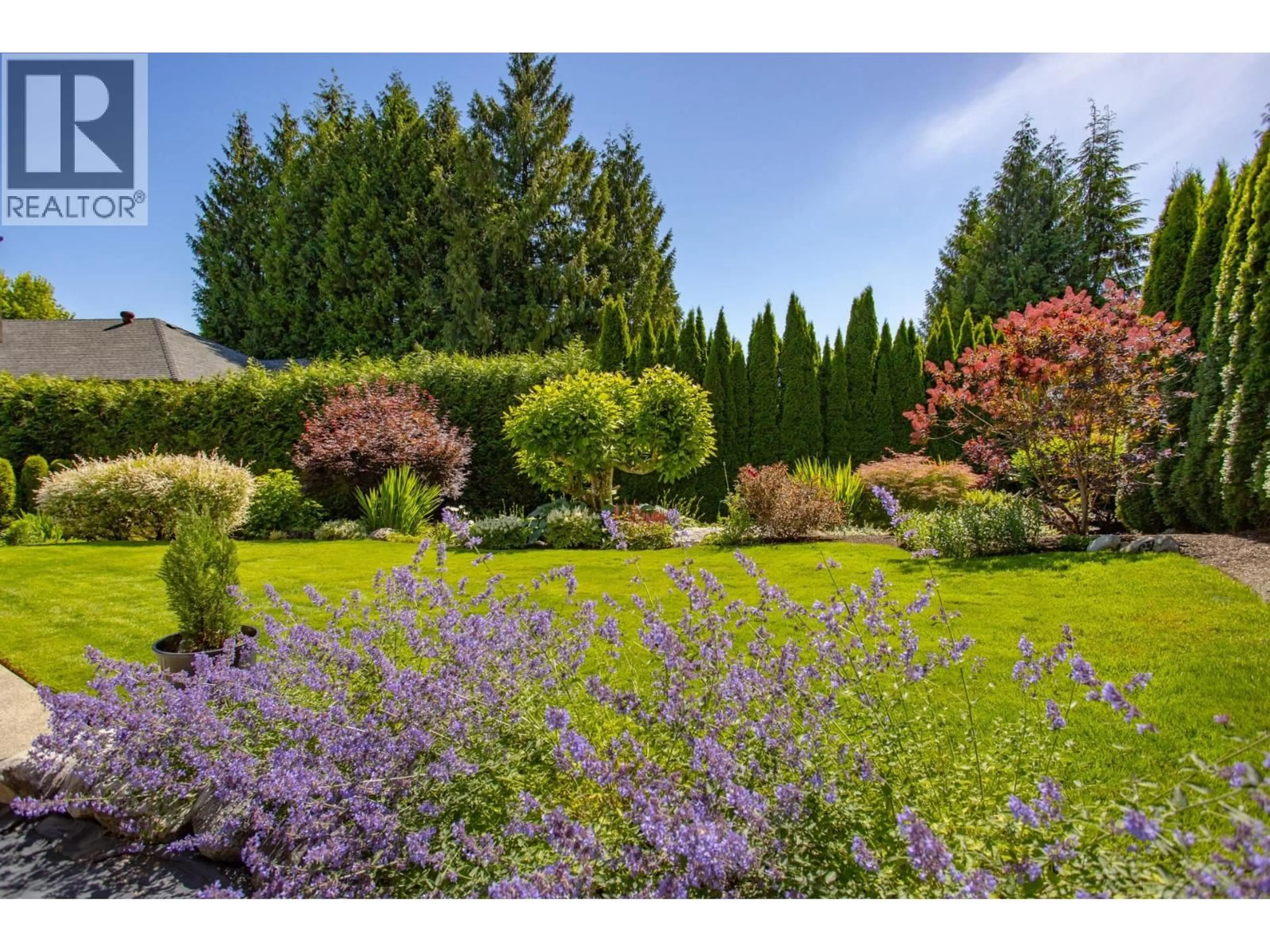 A pic from outside/outdoor area/front of a property/back of a property/a pic from drone, unknown for 2802 PILOT DRIVE, Coquitlam British Columbia V3C3T4