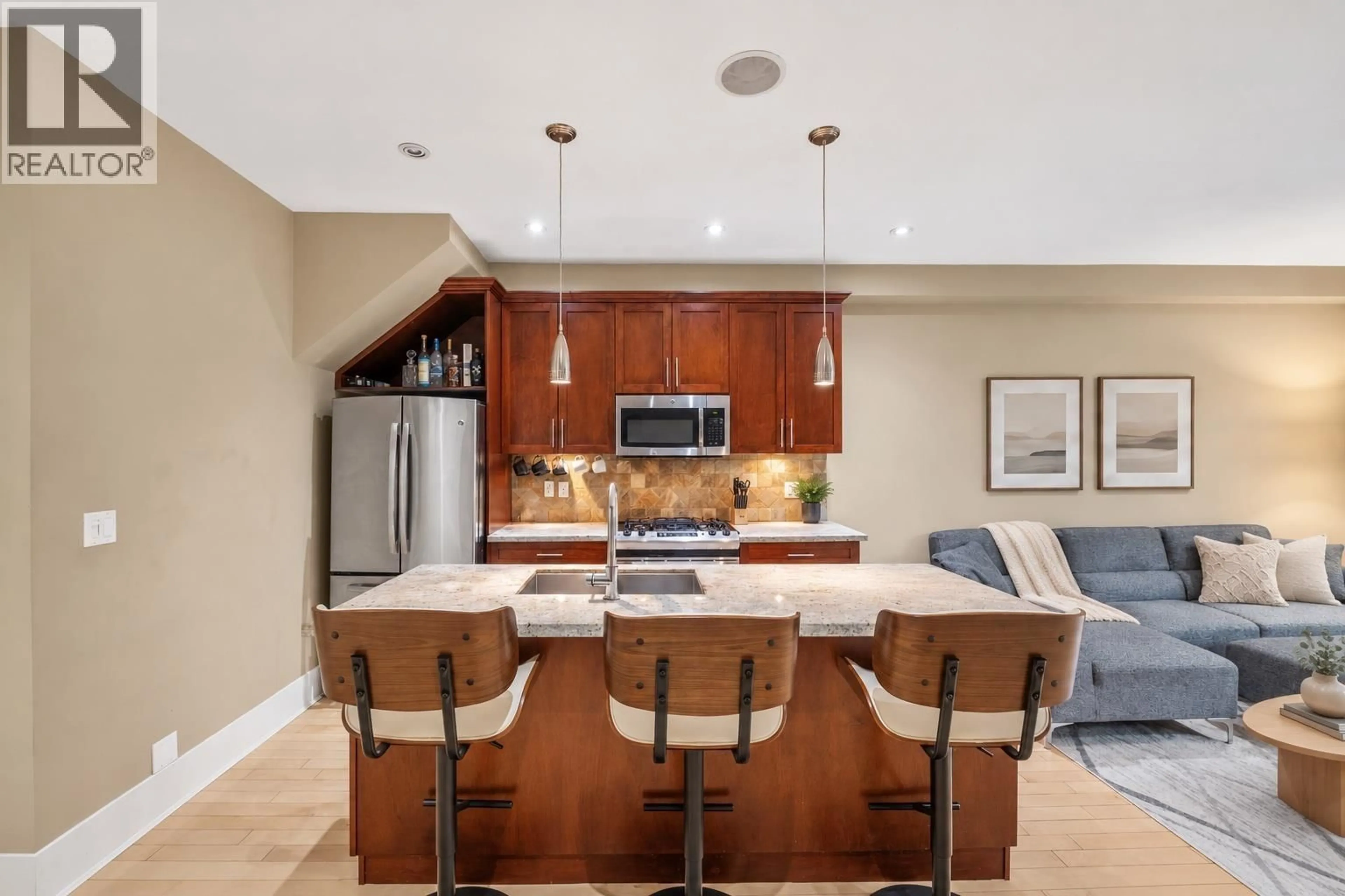 Open concept kitchen, ceramic/tile floor for 1620 ST. ANDREWS AVENUE, North Vancouver British Columbia V7L3L6