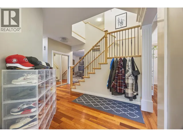 115 EAGLE PASS, Port Moody 5