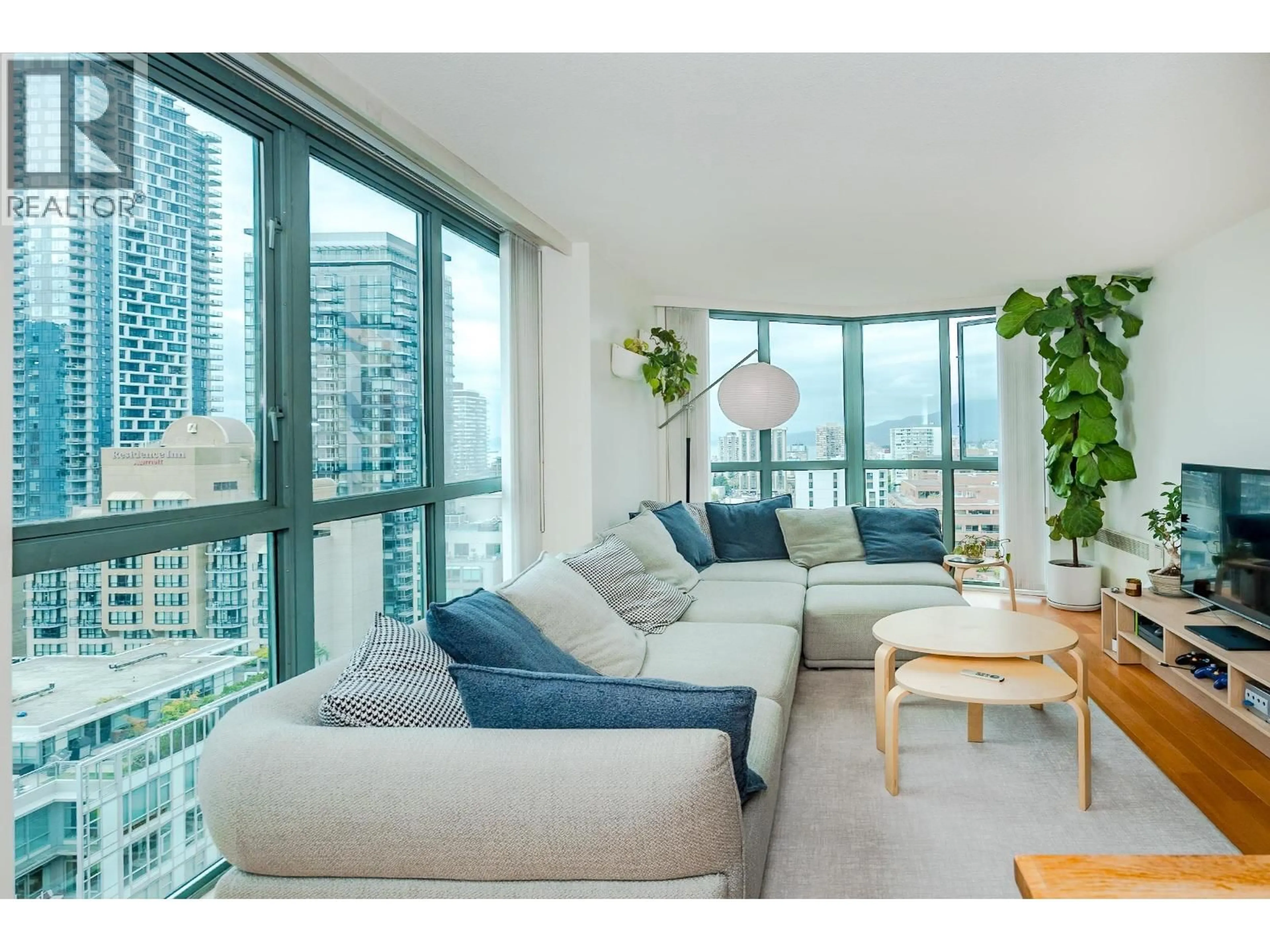 Living room with furniture, unknown for 2601 - 1188 HOWE STREET, Vancouver British Columbia V6Z2S8