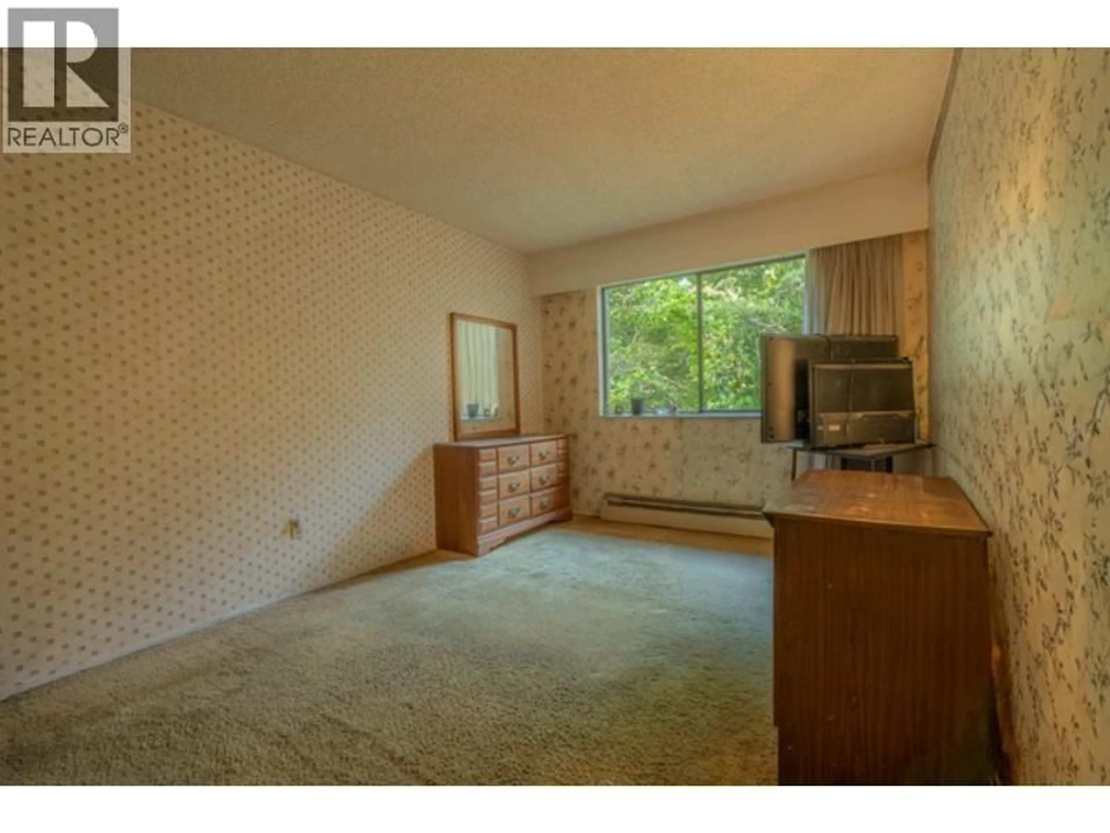 A pic of a room for 225 - 9101 HORNE STREET, Burnaby British Columbia V3N4M3