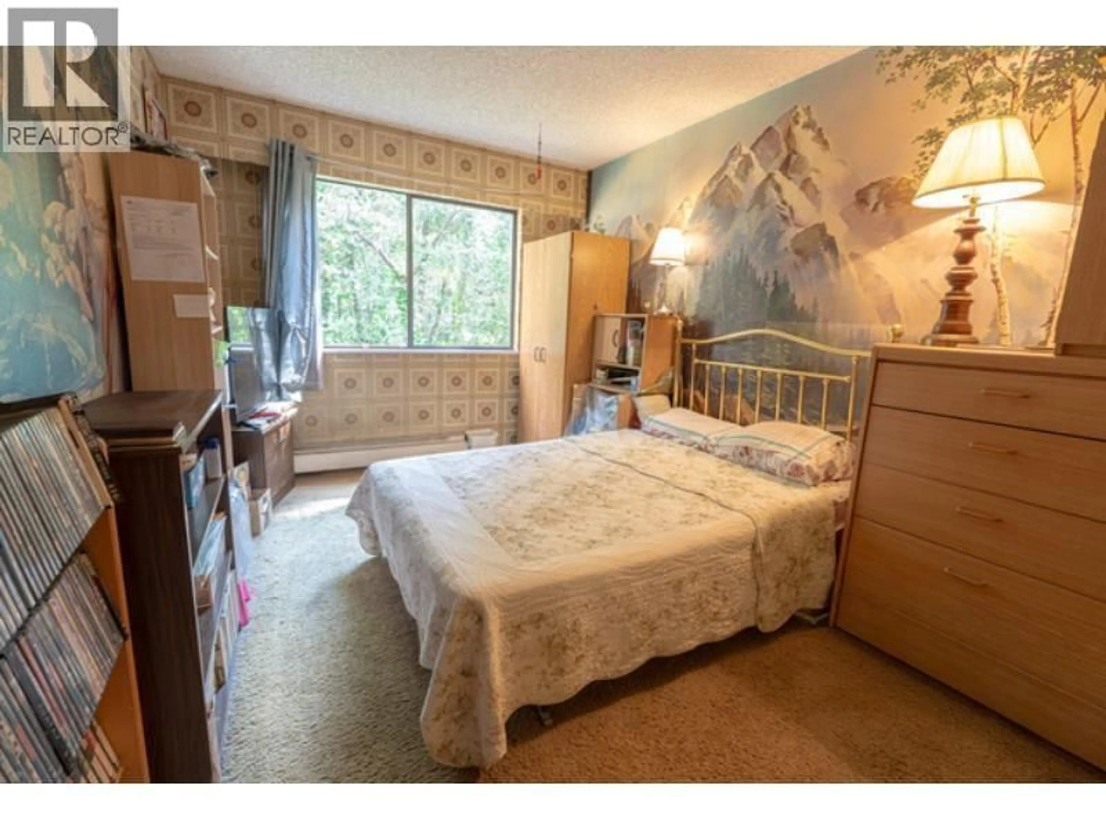 A pic of a room for 225 - 9101 HORNE STREET, Burnaby British Columbia V3N4M3