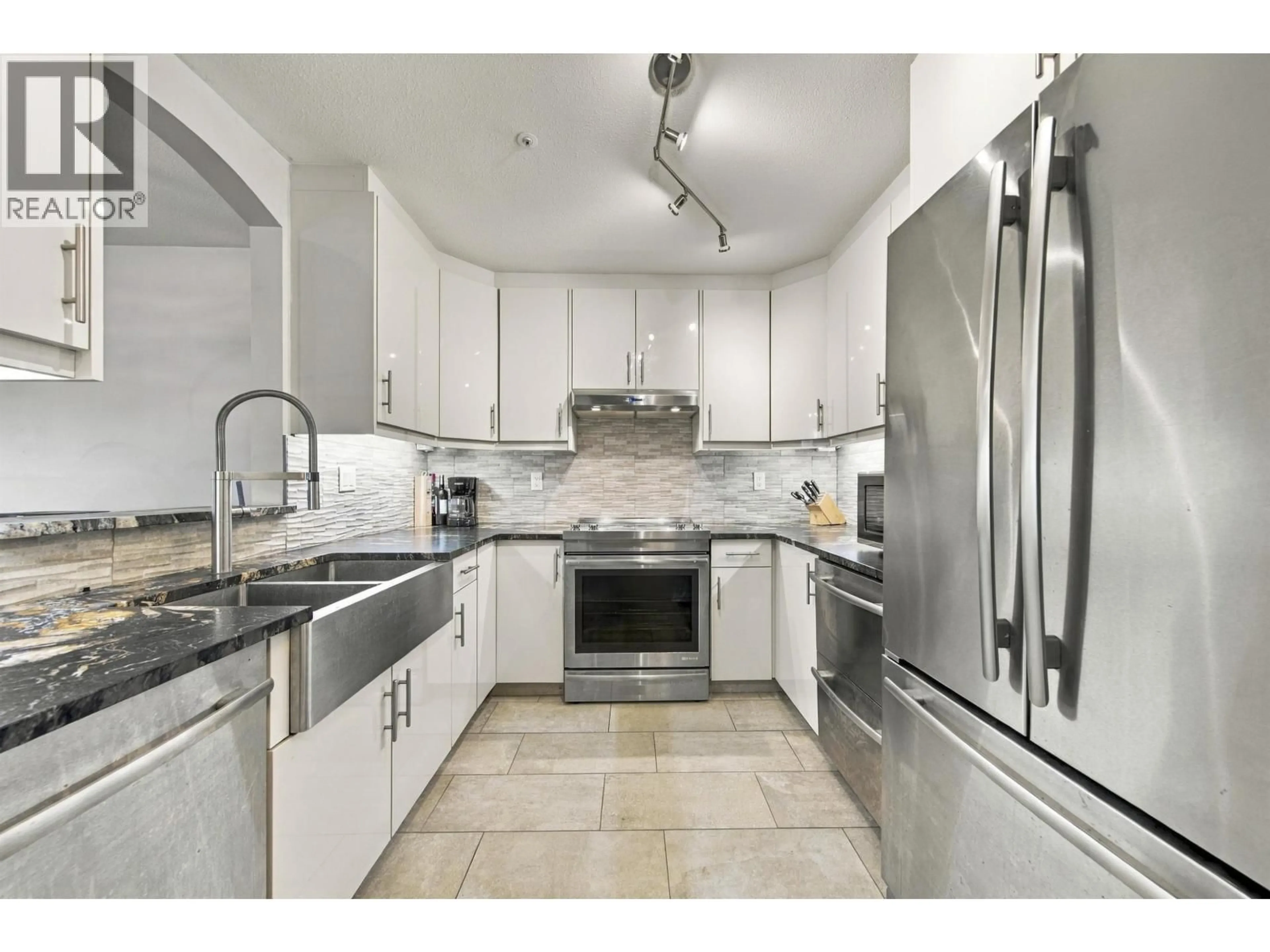 Unknown for 109 - 5835 HAMPTON PLACE, Vancouver British Columbia V6T2G2