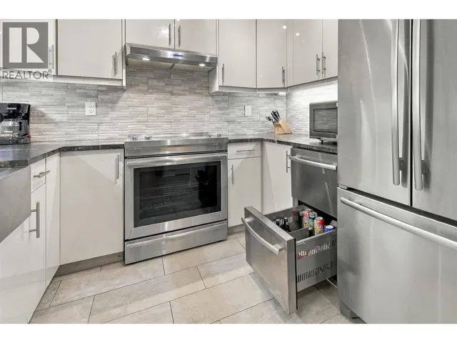 109 - 5835 HAMPTON PLACE, Vancouver 4