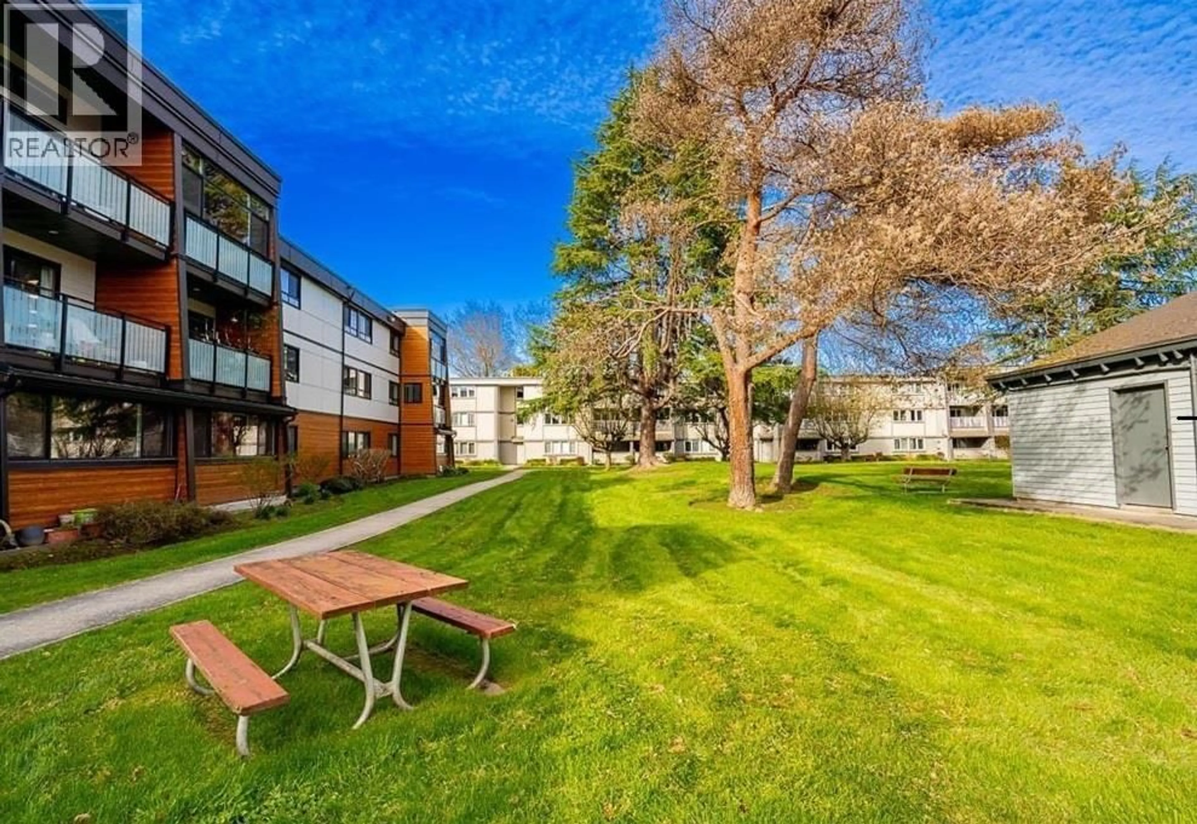 Patio, unknown for 308 - 3411 SPRINGFIELD DRIVE, Richmond British Columbia V7E1Z1