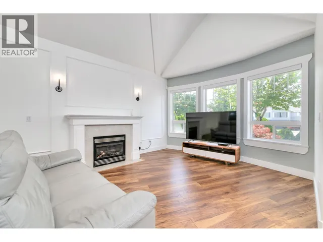 6982 BARNARD DRIVE, Richmond 2