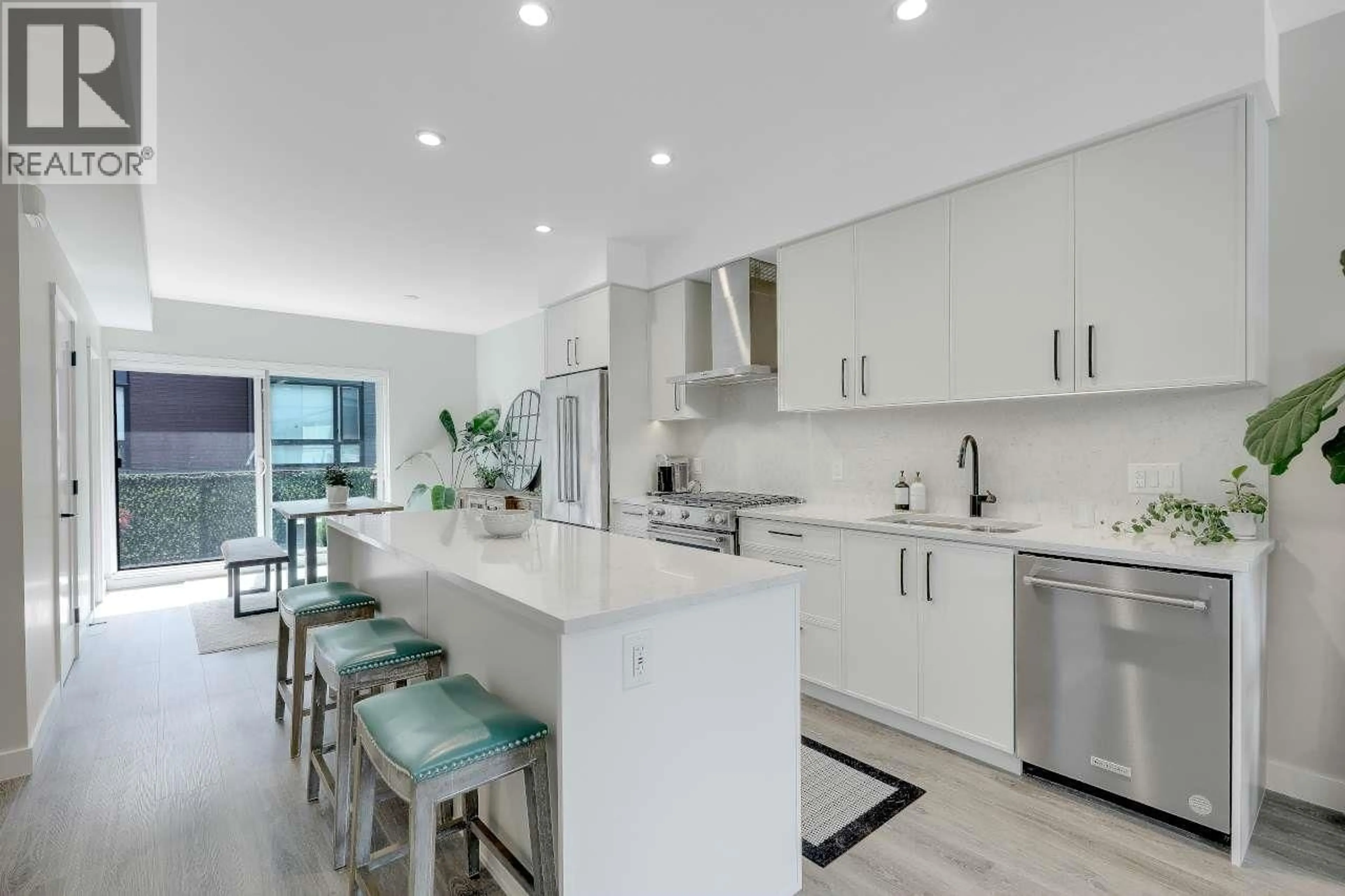 Open concept kitchen, ceramic/tile floor for 6 - 50 SEAVIEW DRIVE, Port Moody British Columbia V3H0N2