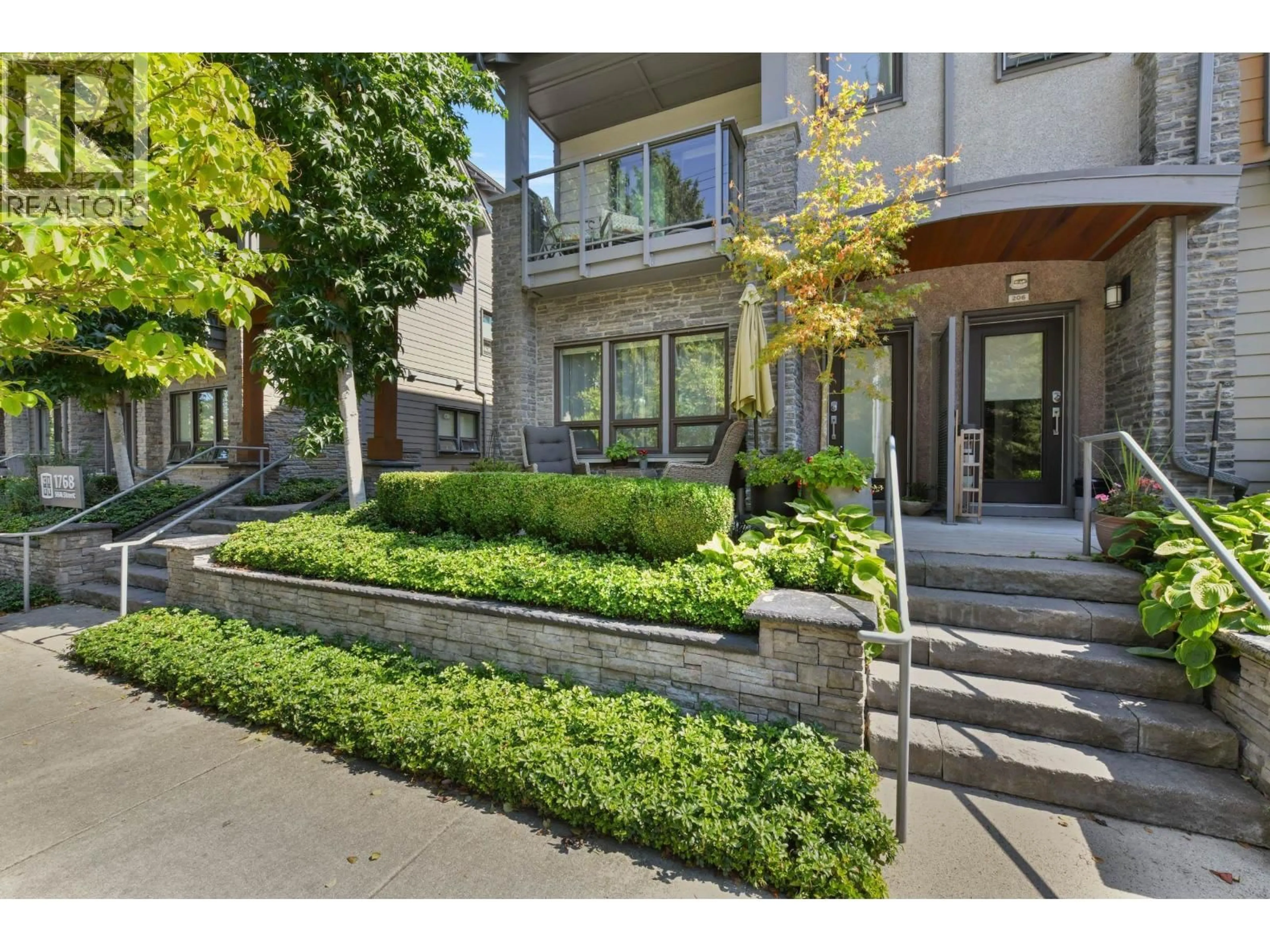 Patio, street for 207 - 1738 55A STREET, Delta British Columbia V4M0A9