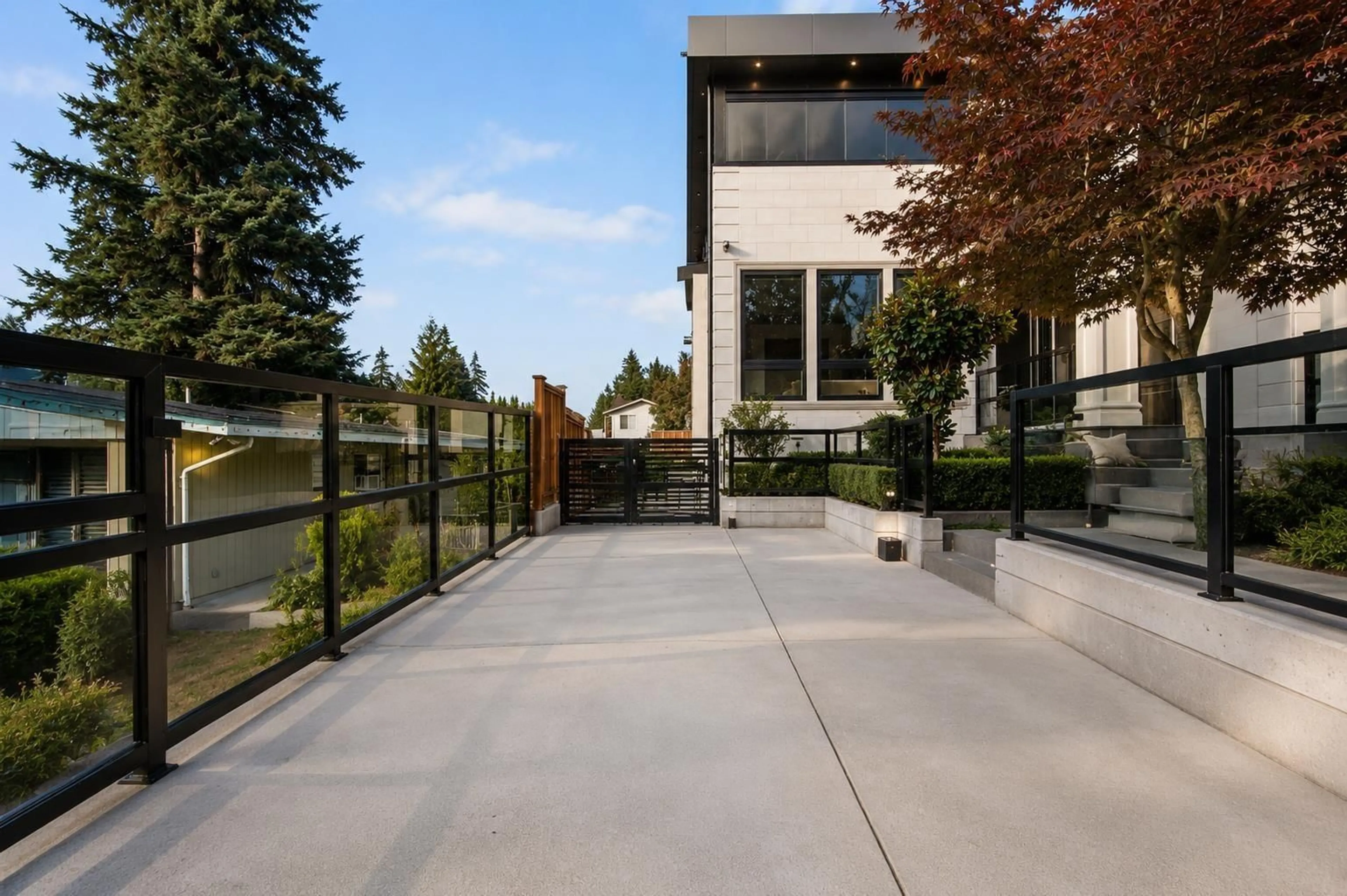 Patio, street for 2960 EVERGREEN STREET, Abbotsford British Columbia V2T2S4