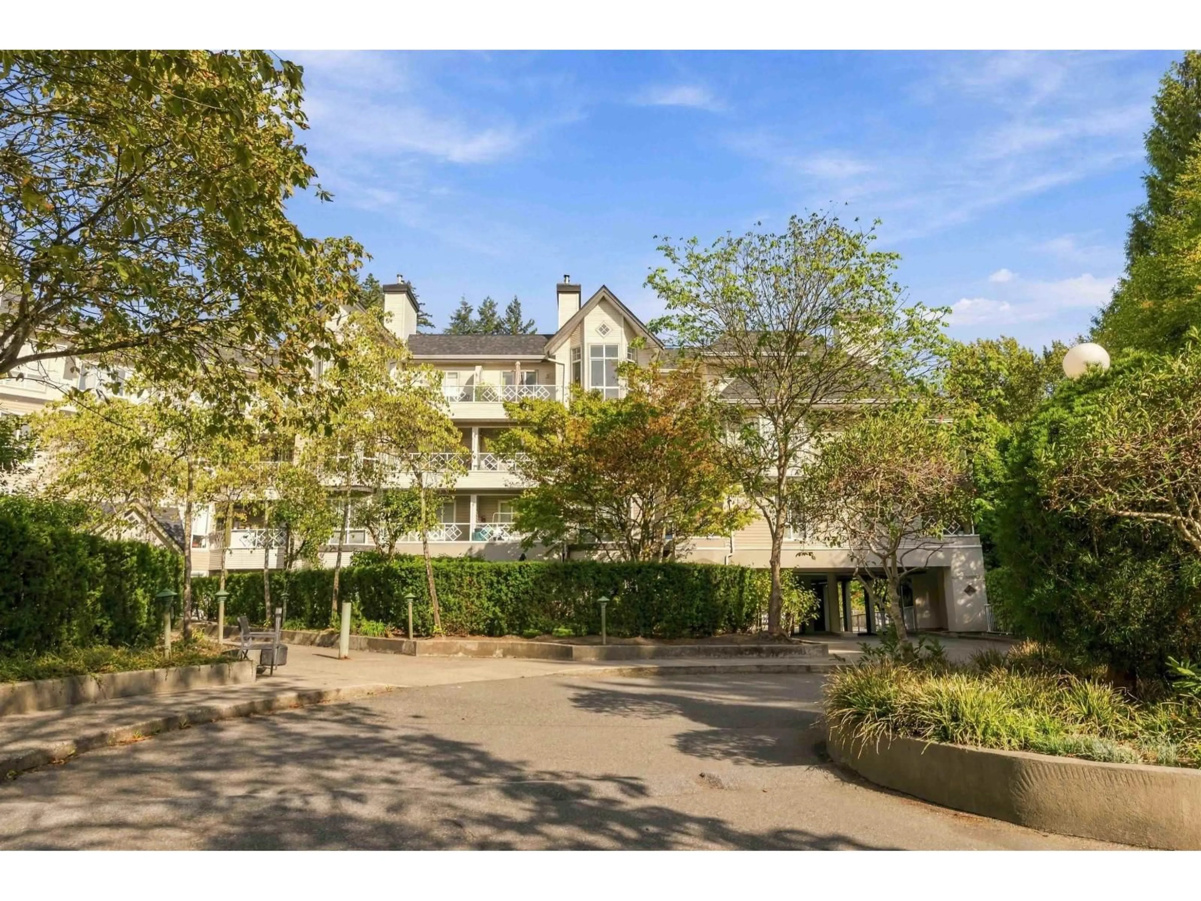 A pic from outside/outdoor area/front of a property/back of a property/a pic from drone, street for 314 - 9979 140 STREET, Surrey British Columbia V3T5W2