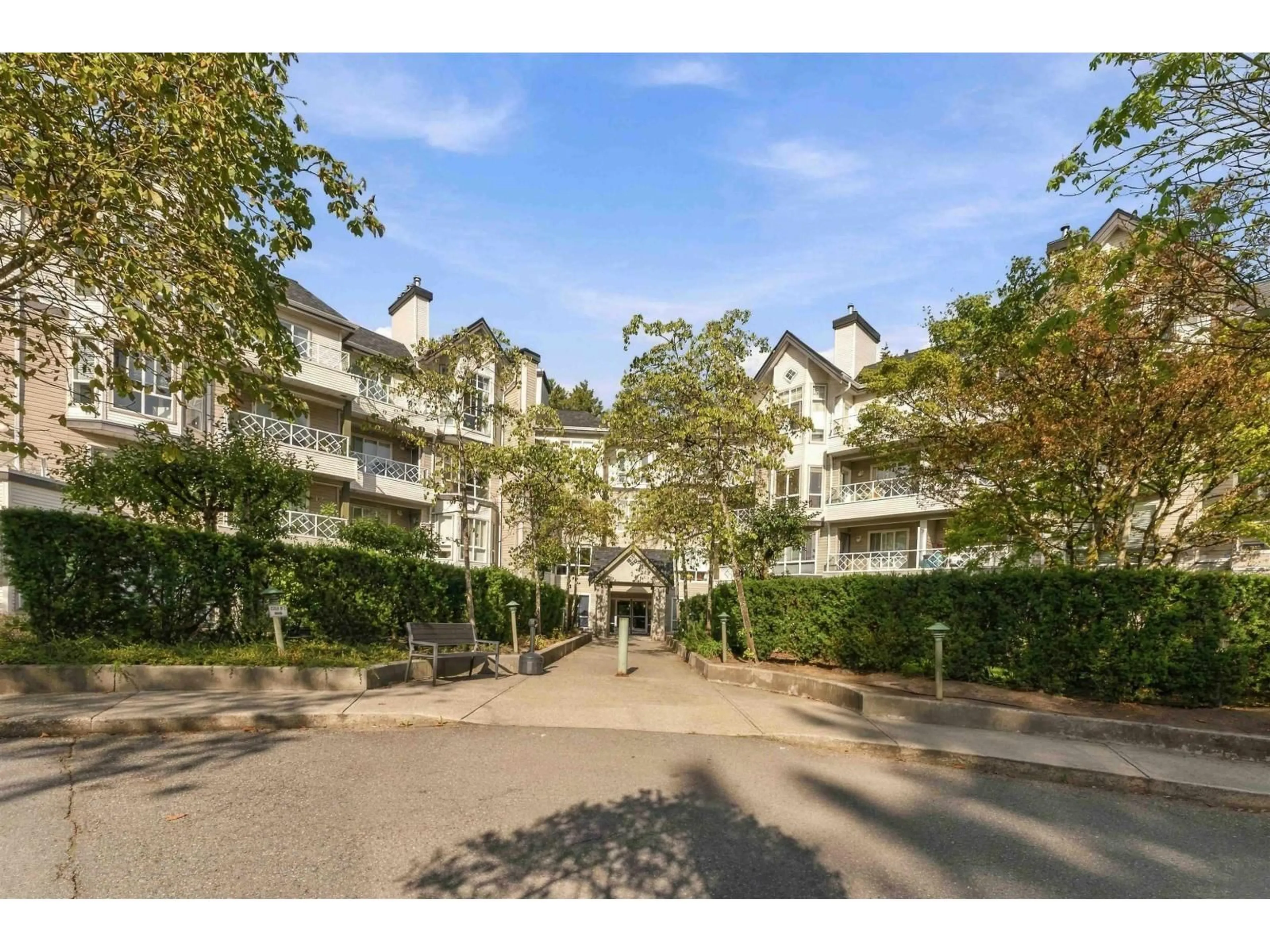 A pic from outside/outdoor area/front of a property/back of a property/a pic from drone, unknown for 314 - 9979 140 STREET, Surrey British Columbia V3T5W2