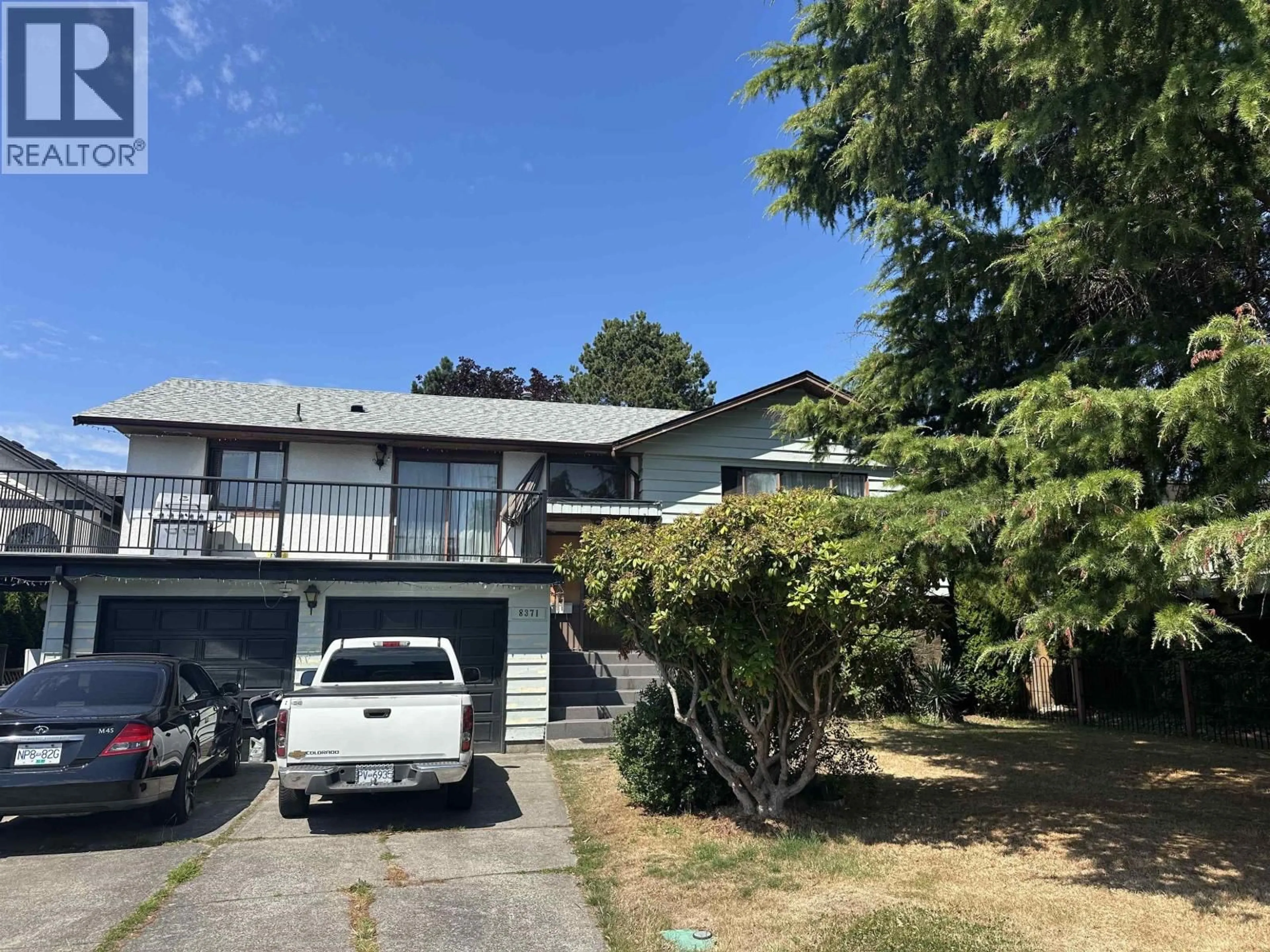 A pic from outside/outdoor area/front of a property/back of a property/a pic from drone, street for 8371 LUNEN ROAD, Richmond British Columbia V6Y2X1