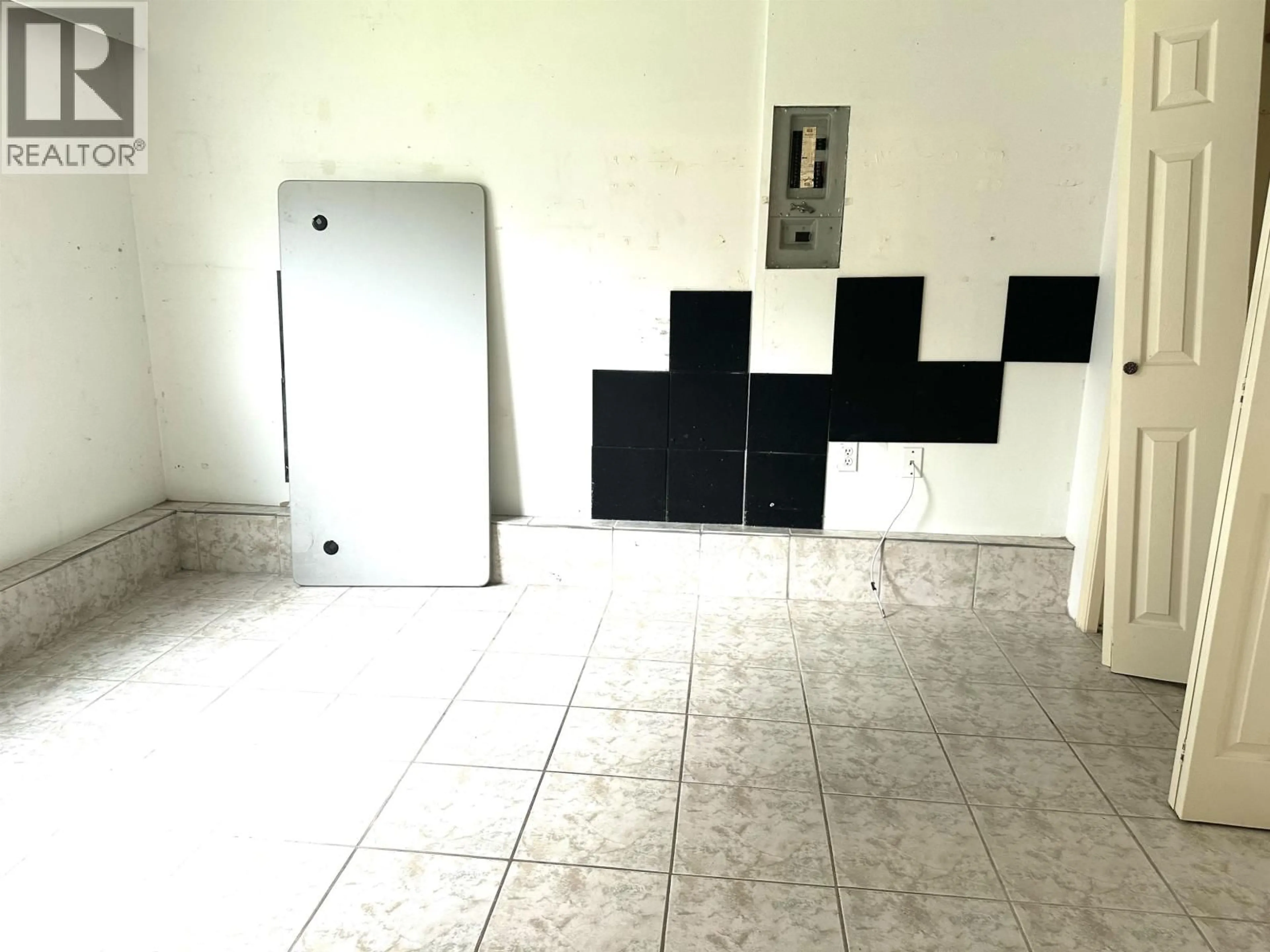 A pic of a room for 8371 LUNEN ROAD, Richmond British Columbia V6Y2X1