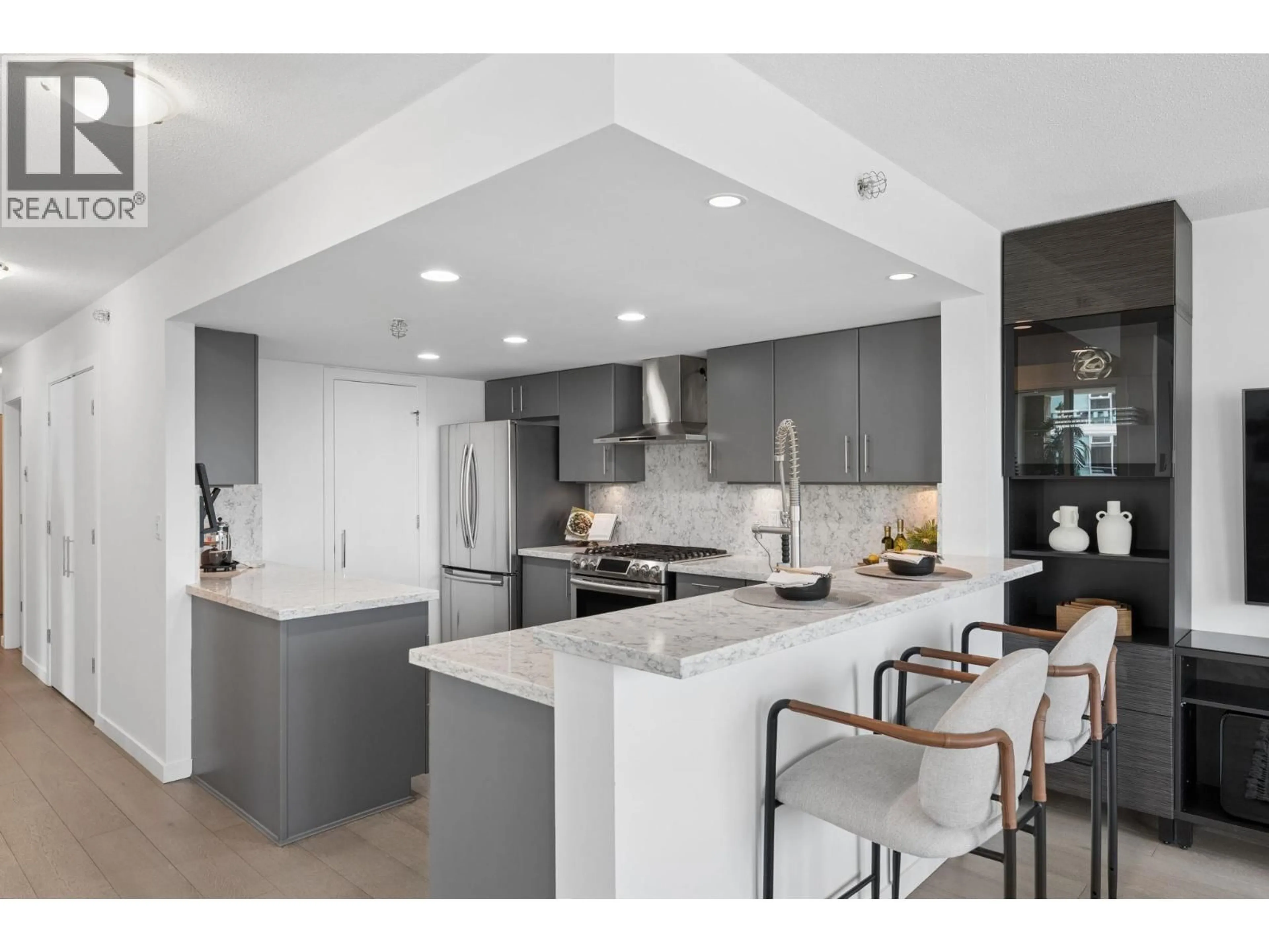 Contemporary kitchen, ceramic/tile floor for 506 - 120 MILROSS AVENUE, Vancouver British Columbia V6A4K7