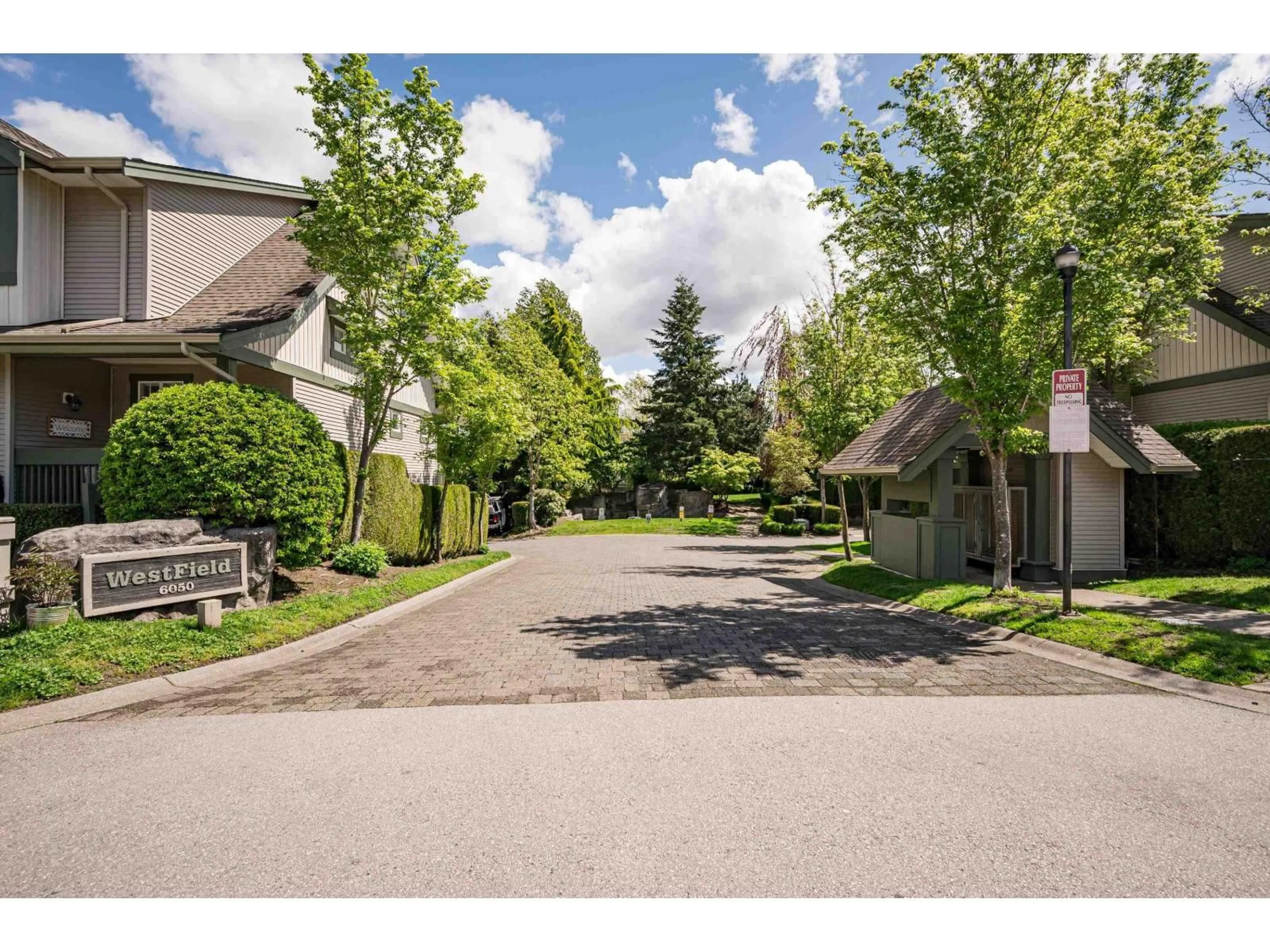 Unknown for 55 - 6050 166 STREET, Surrey British Columbia V3X0X2