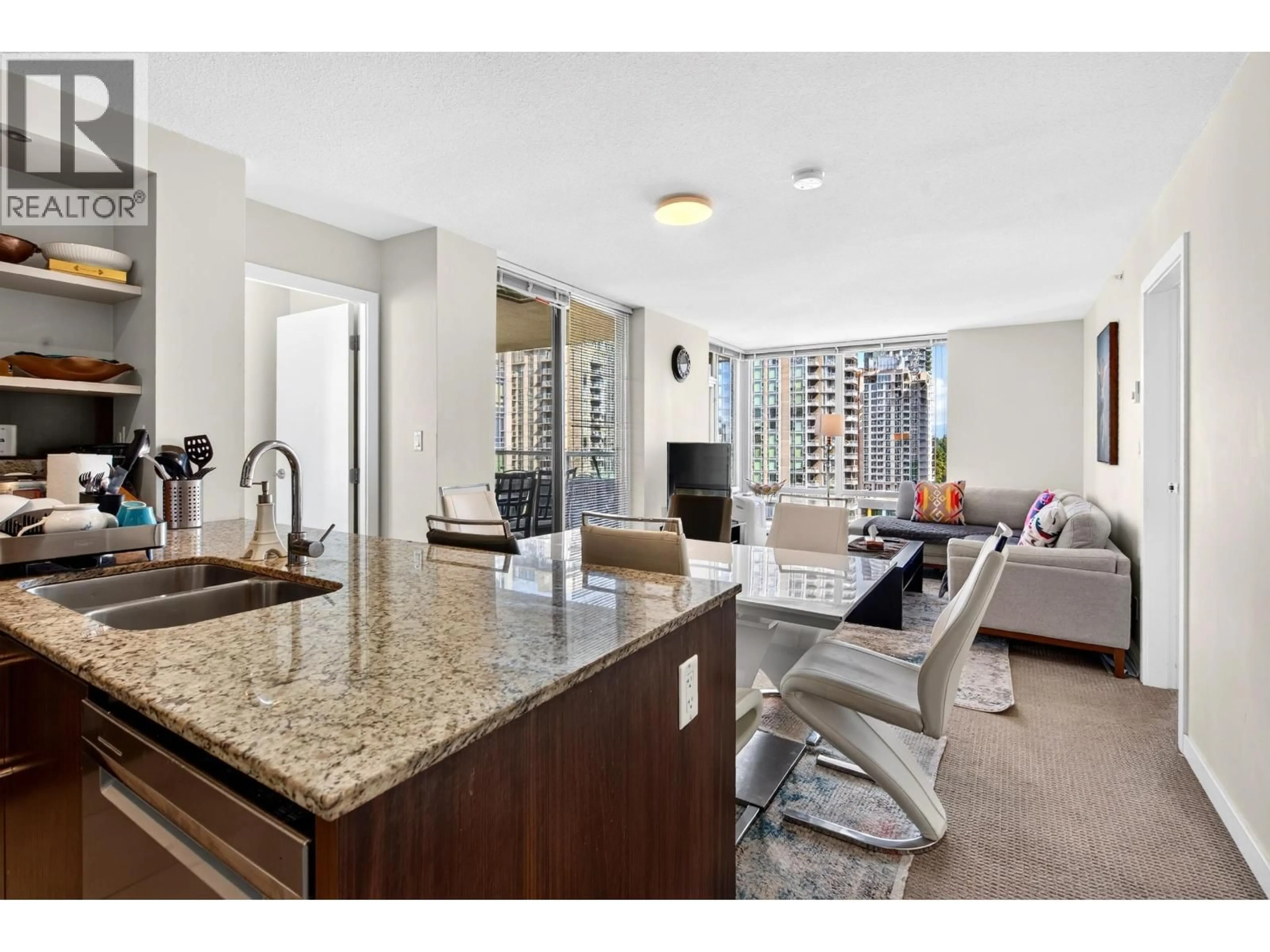 Open concept kitchen, ceramic/tile floor for 1803 - 2980 ATLANTIC AVENUE, Coquitlam British Columbia V3B0G2