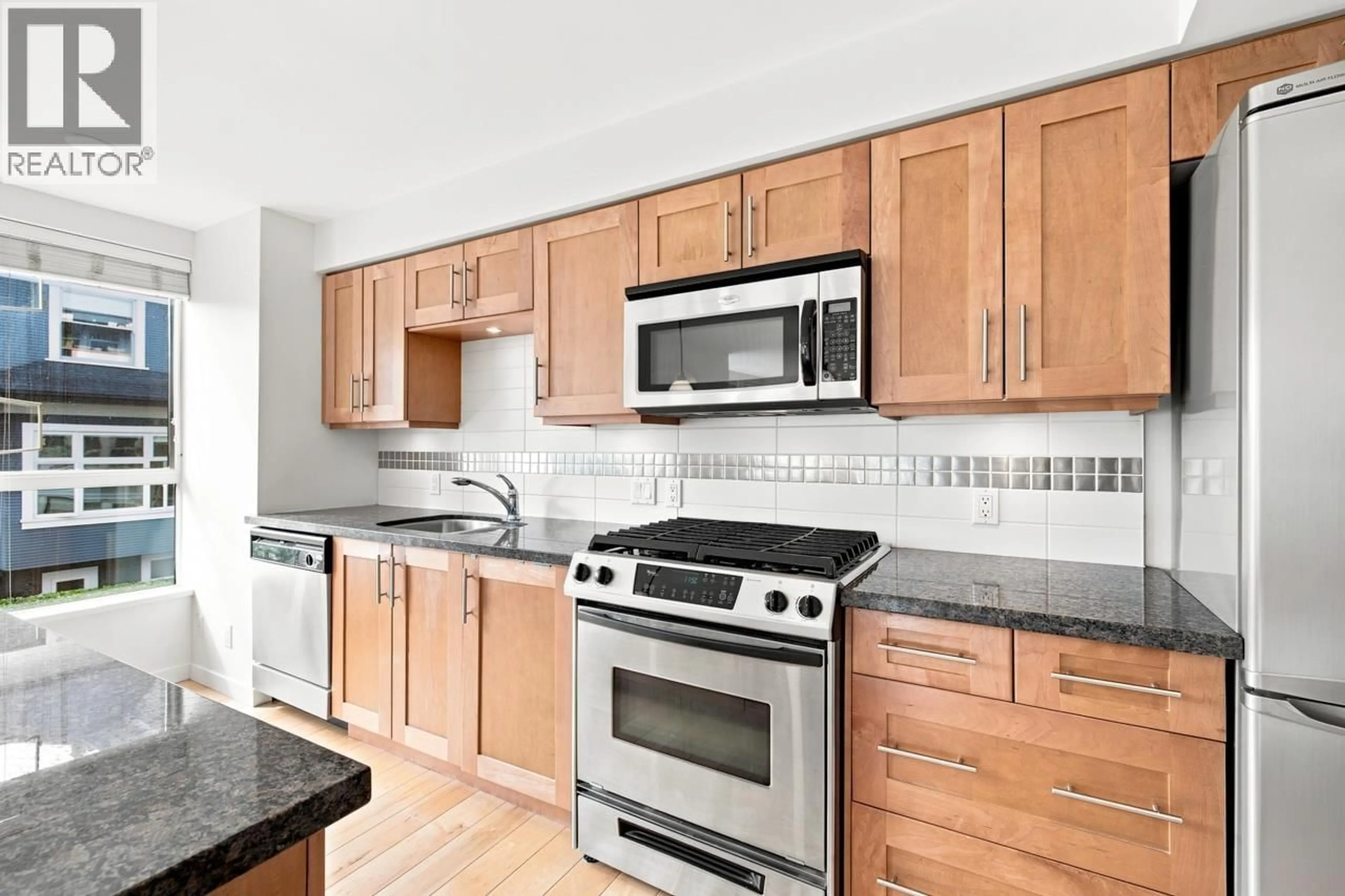 Standard kitchen, unknown for 302 - 2626 ALBERTA STREET, Vancouver British Columbia V5Y3L4