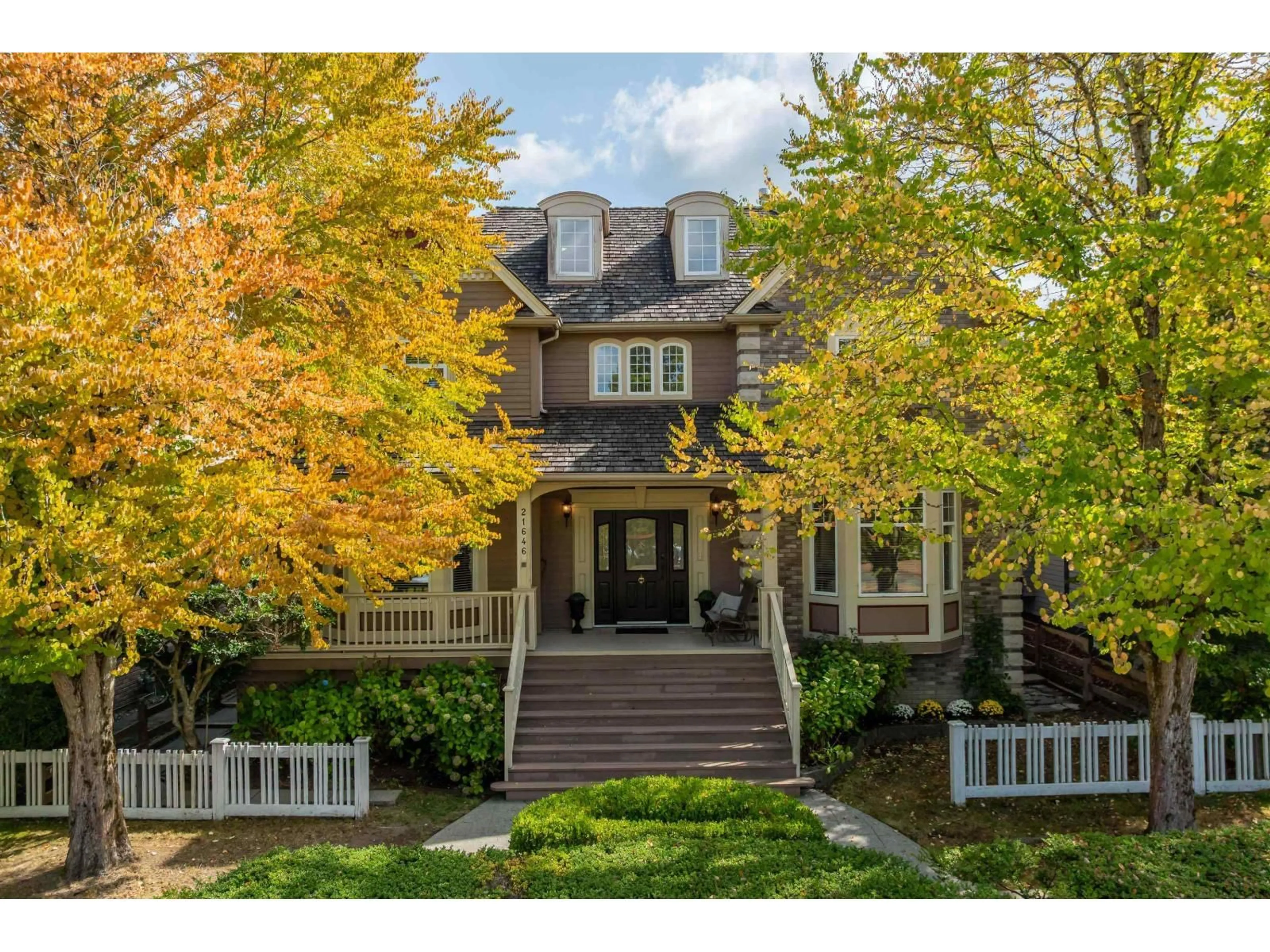 Unknown for 21646 MURRAY'S CRESCENT, Langley British Columbia V3A8N2