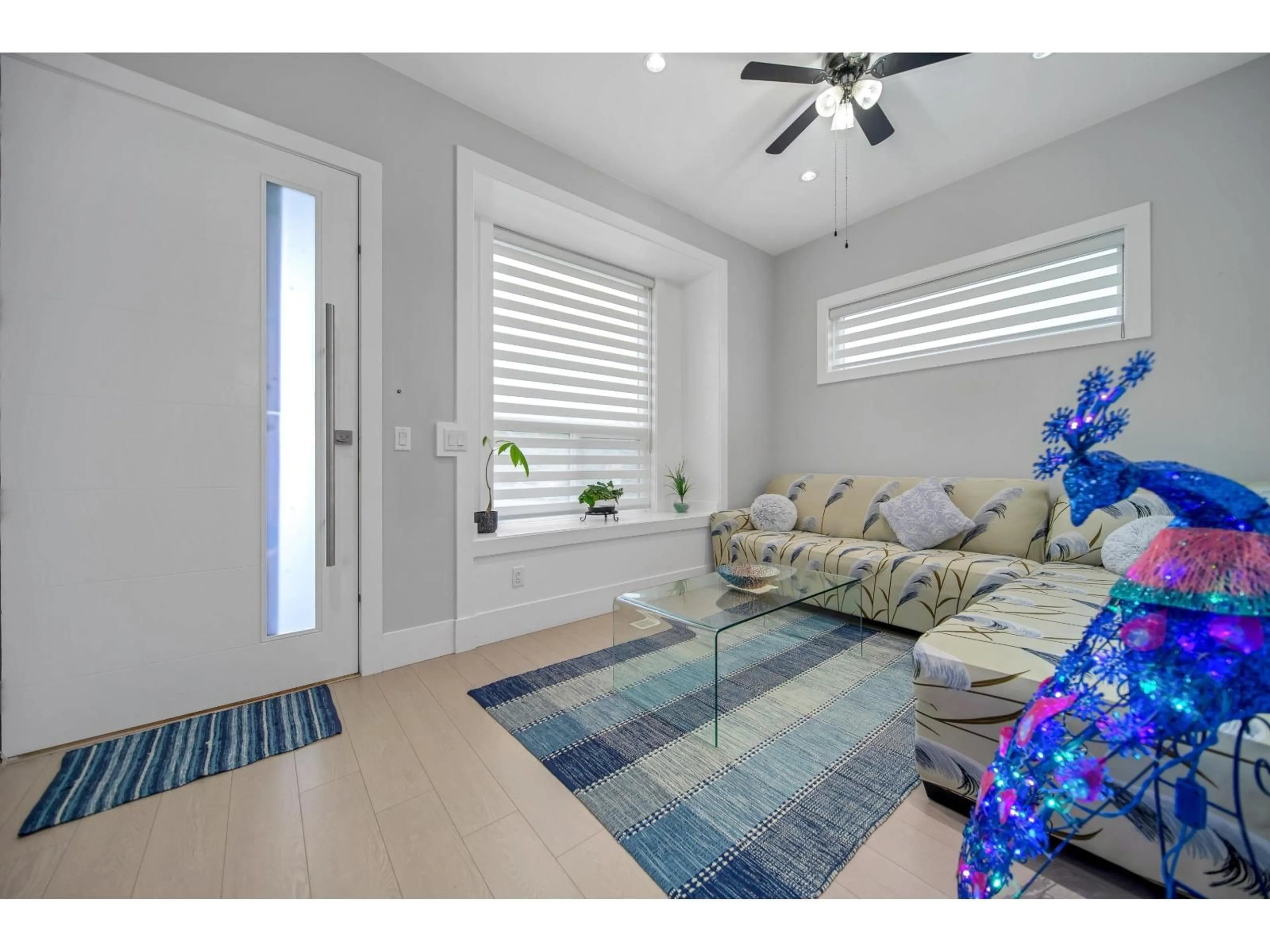 Indoor entryway for 13001 59 AVENUE, Surrey British Columbia V3X0G5
