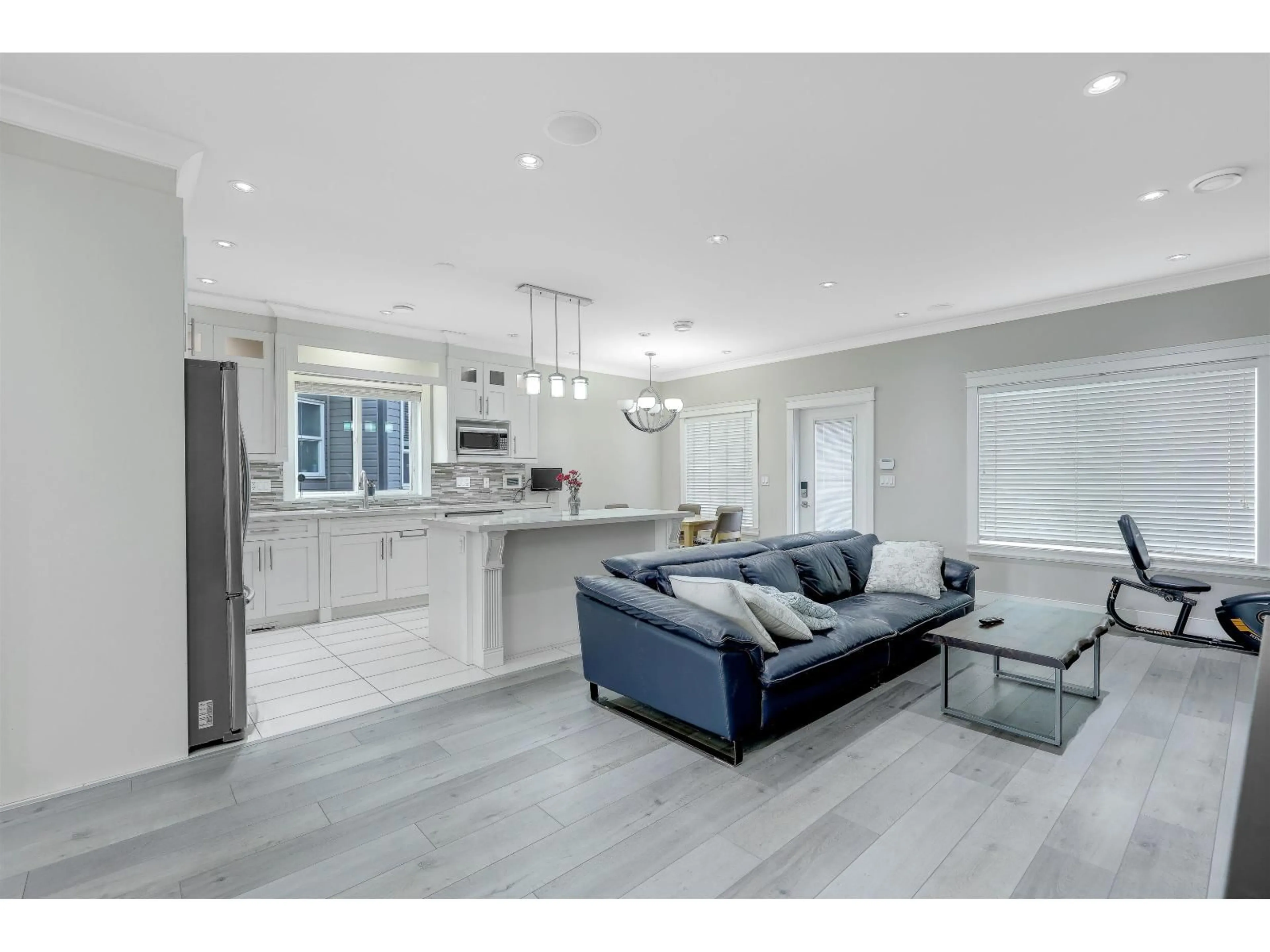 Open concept kitchen, unknown for 21001 77 AVENUE, Langley British Columbia V2Y0L1