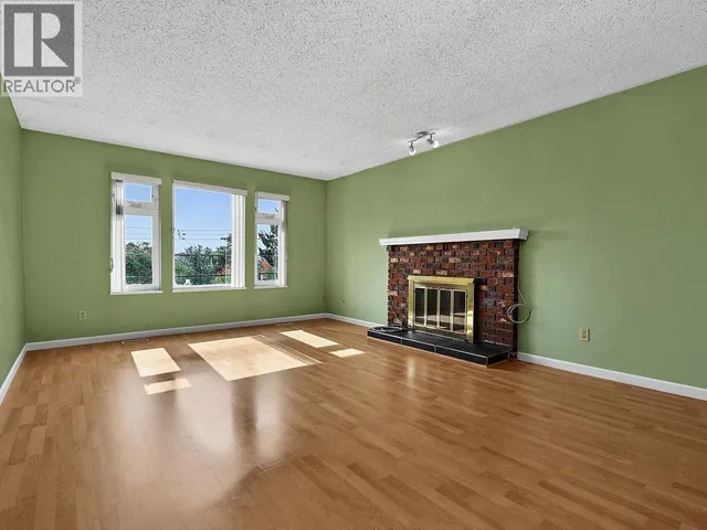1609 SIXTH AVENUE, New Westminster 5