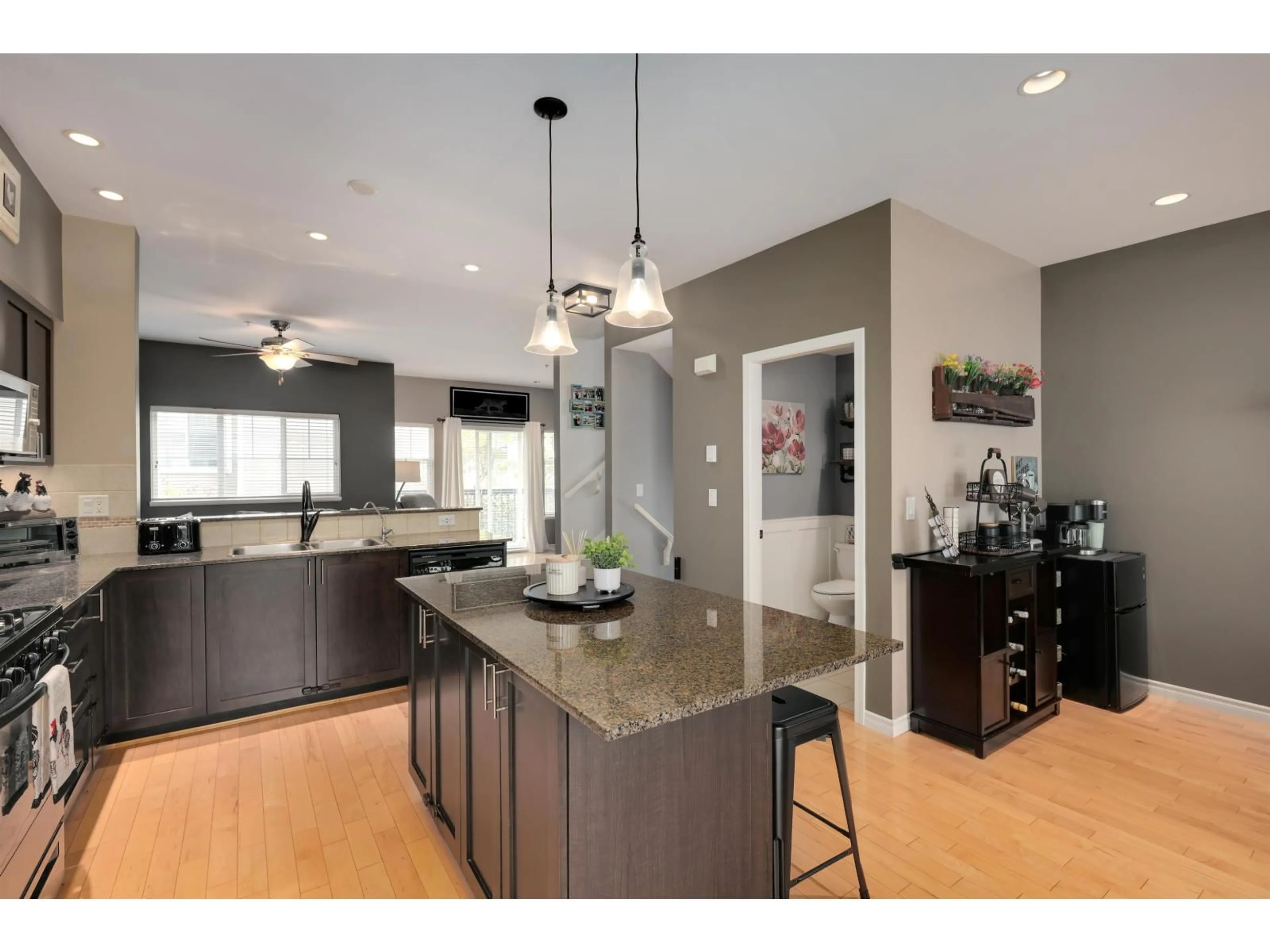 Open concept kitchen, unknown for 37 - 21535 88 AVENUE, Langley British Columbia V1M4E5