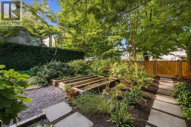 3008 VICTORIA DRIVE, Vancouver 2