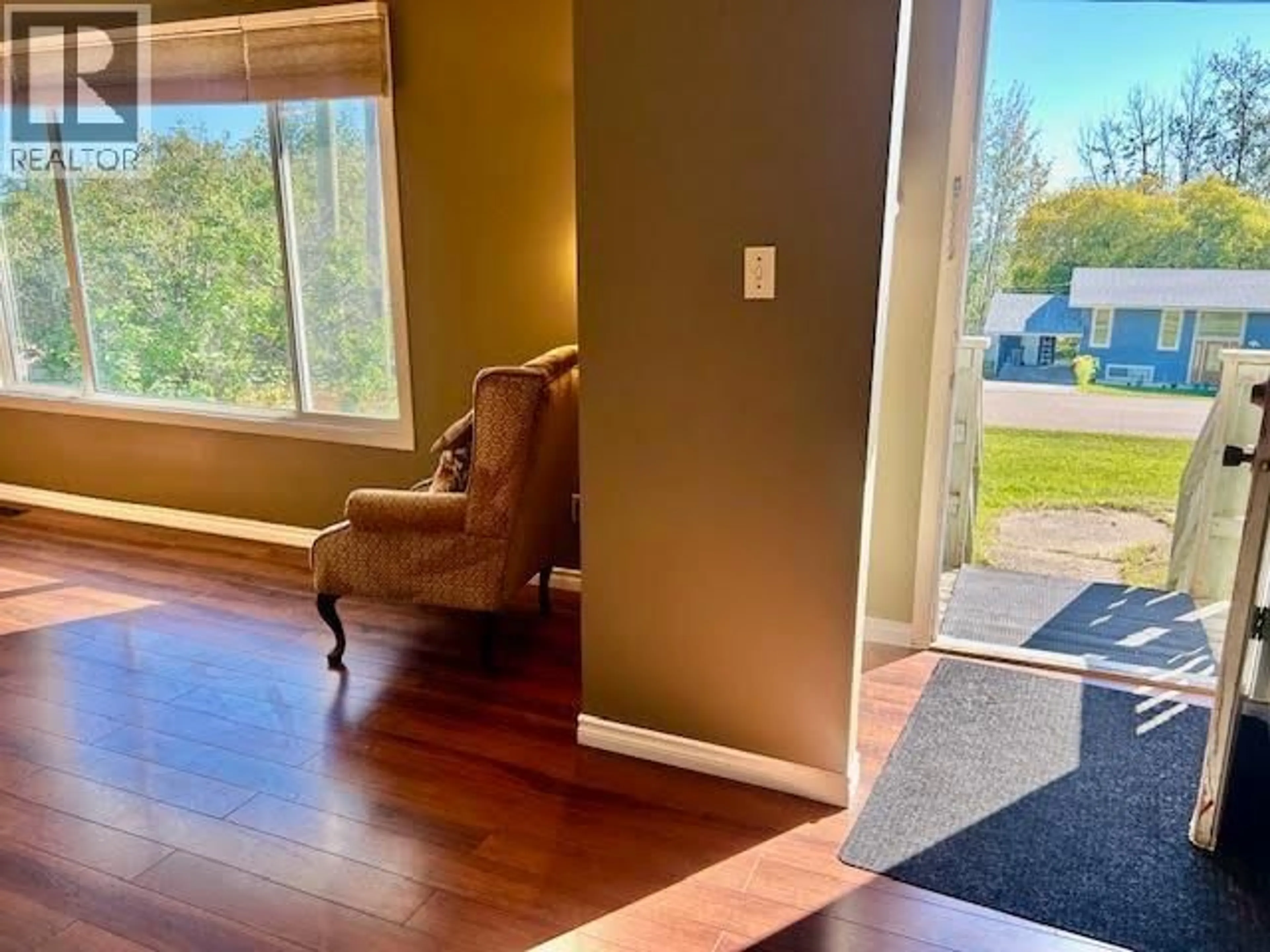 Indoor entryway for 5408 54 AVENUE, Fort Nelson British Columbia V0C1R0