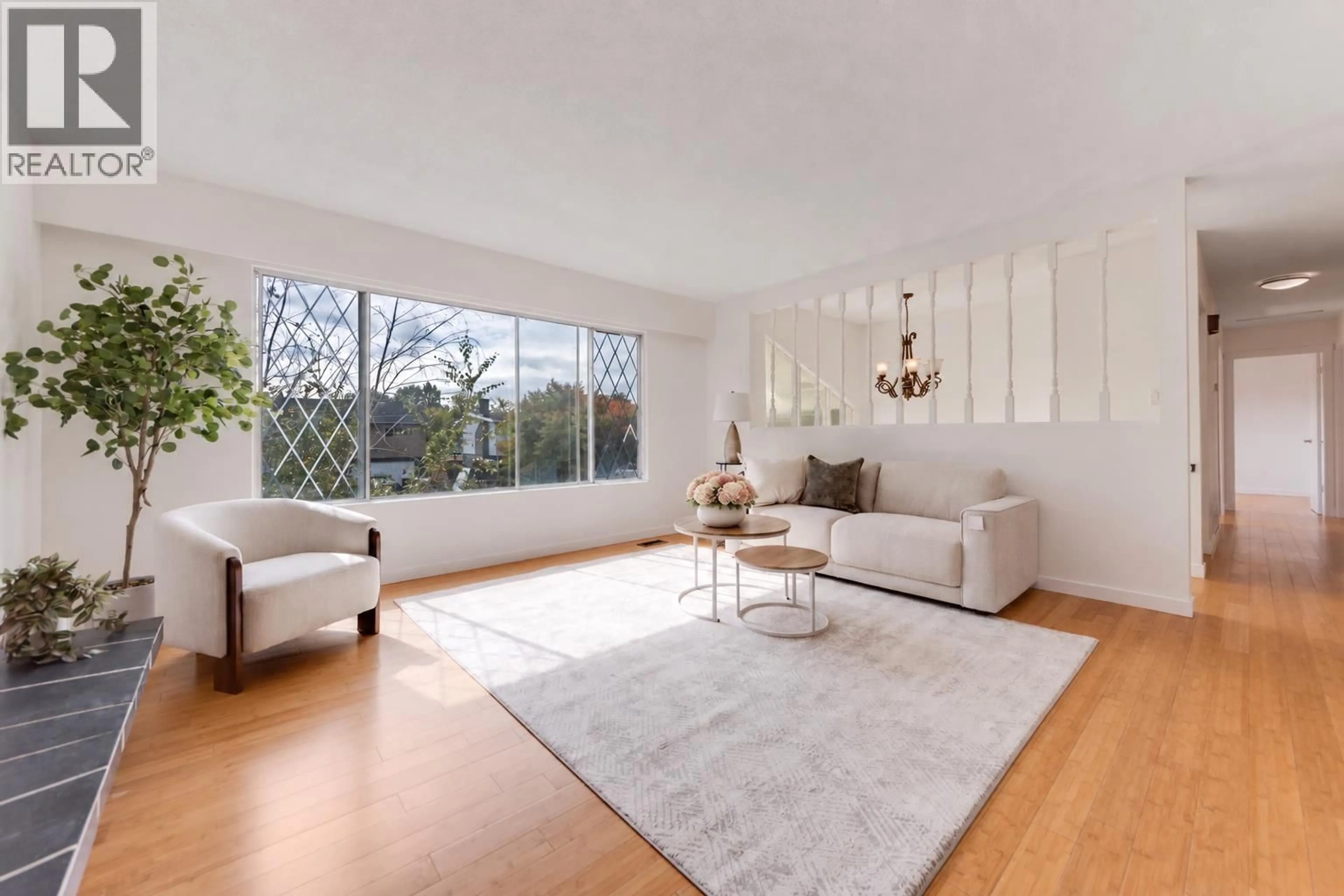 Living room with furniture, unknown for 10351 AMETHYST AVENUE, Richmond British Columbia V7A3A8