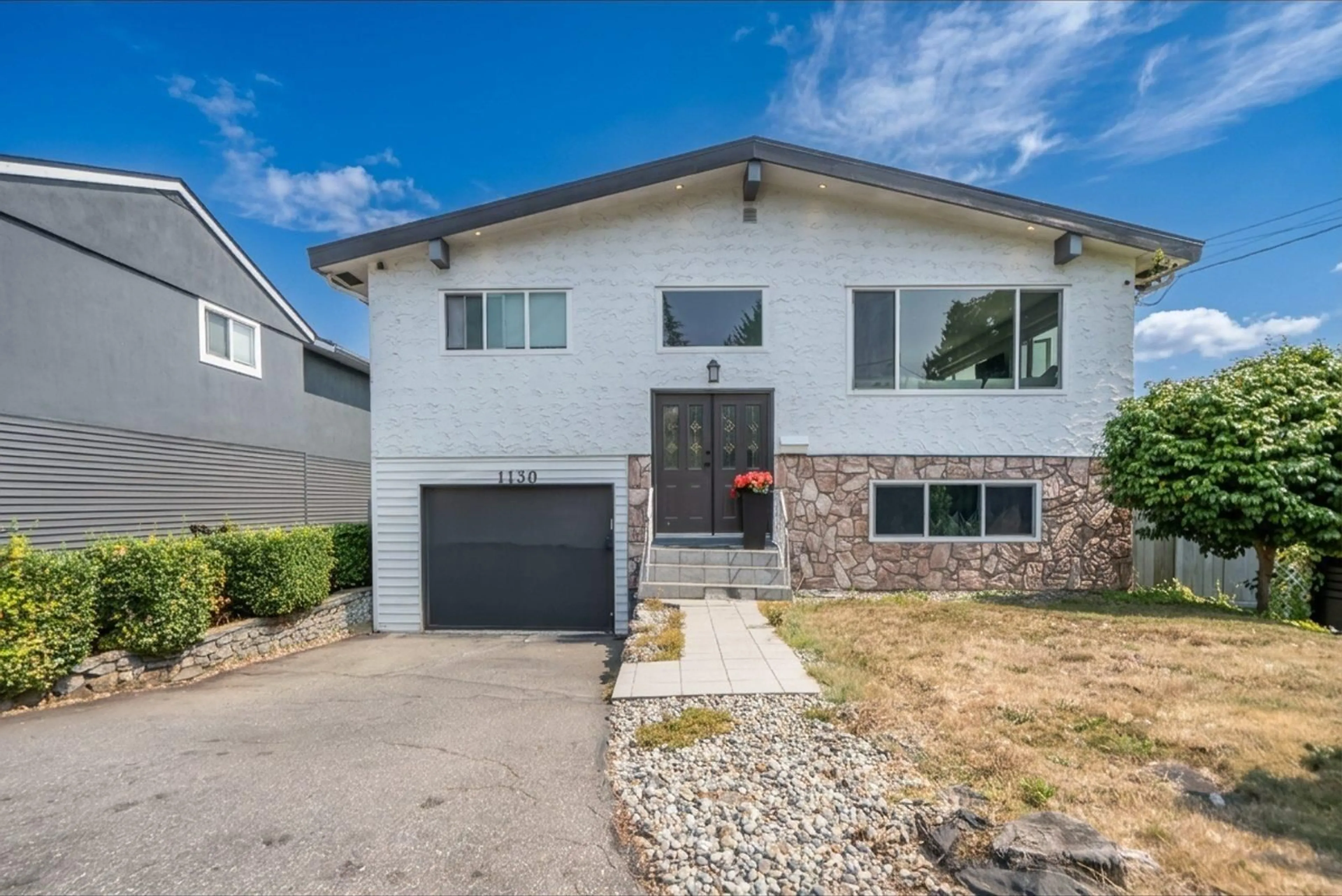 Home with brick exterior material, street for 1130 MAPLE STREET, White Rock British Columbia V4B4M6