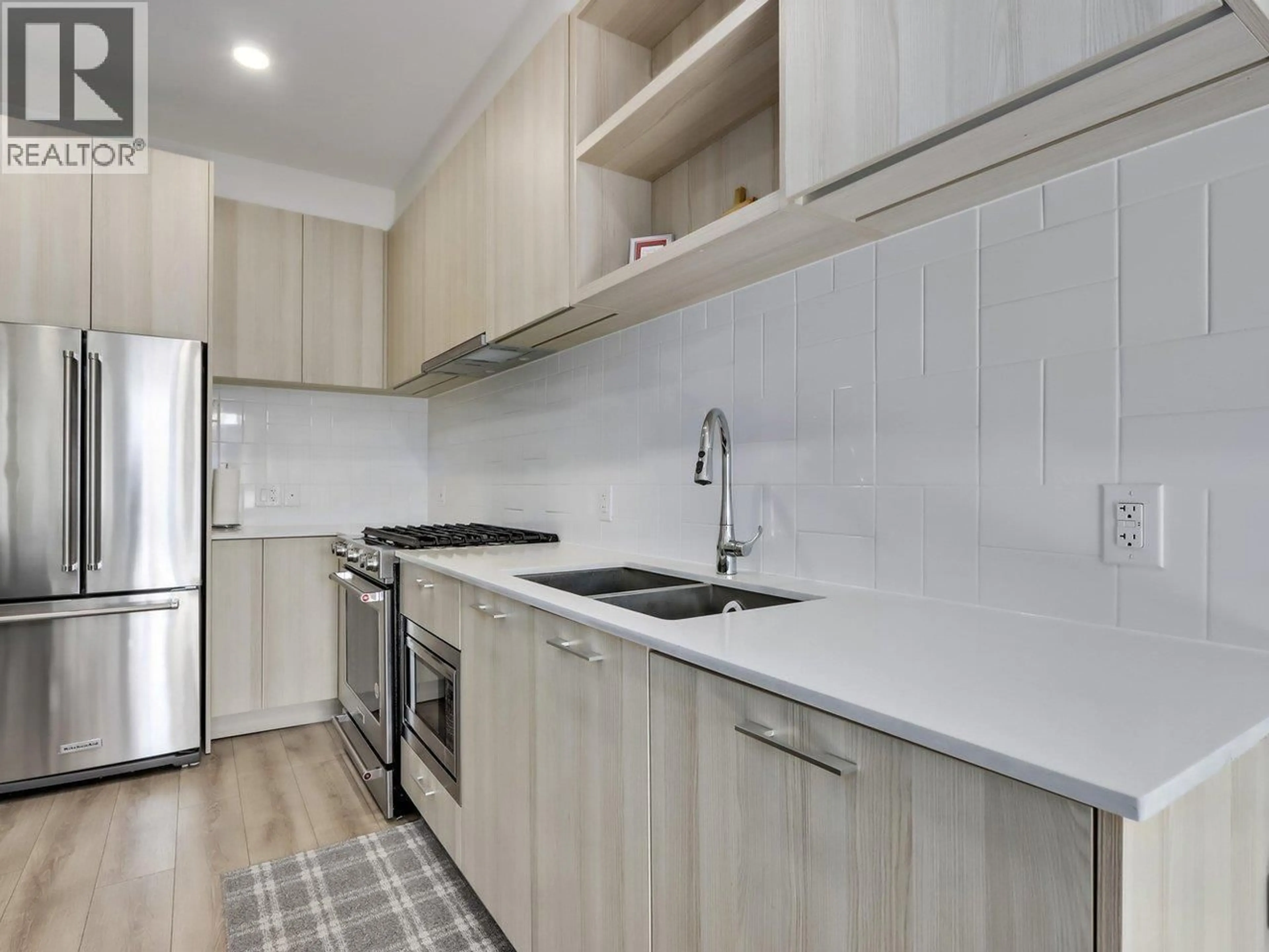 Standard kitchen, unknown for 616 - 735 ANSKAR CRESCENT, Coquitlam British Columbia V3J0L7