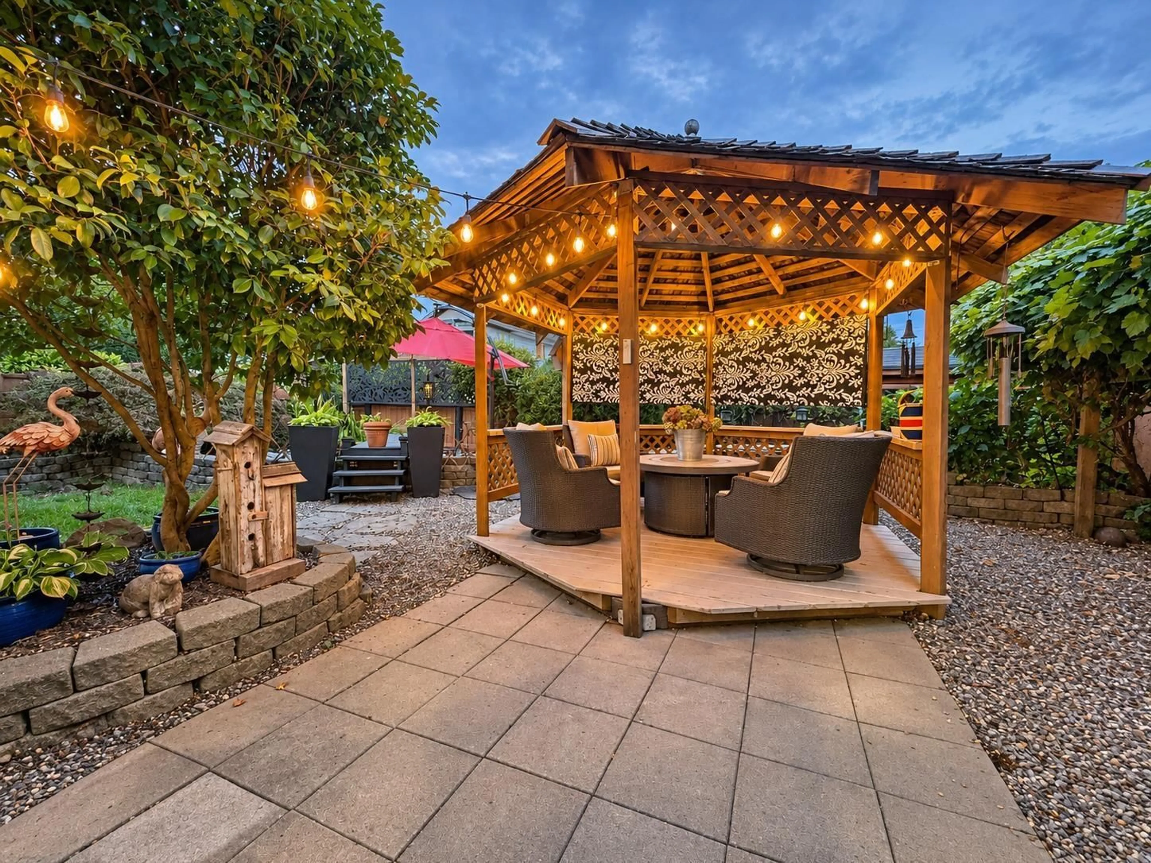 Patio, street for 8998 203B STREET, Langley British Columbia V1M1Y6