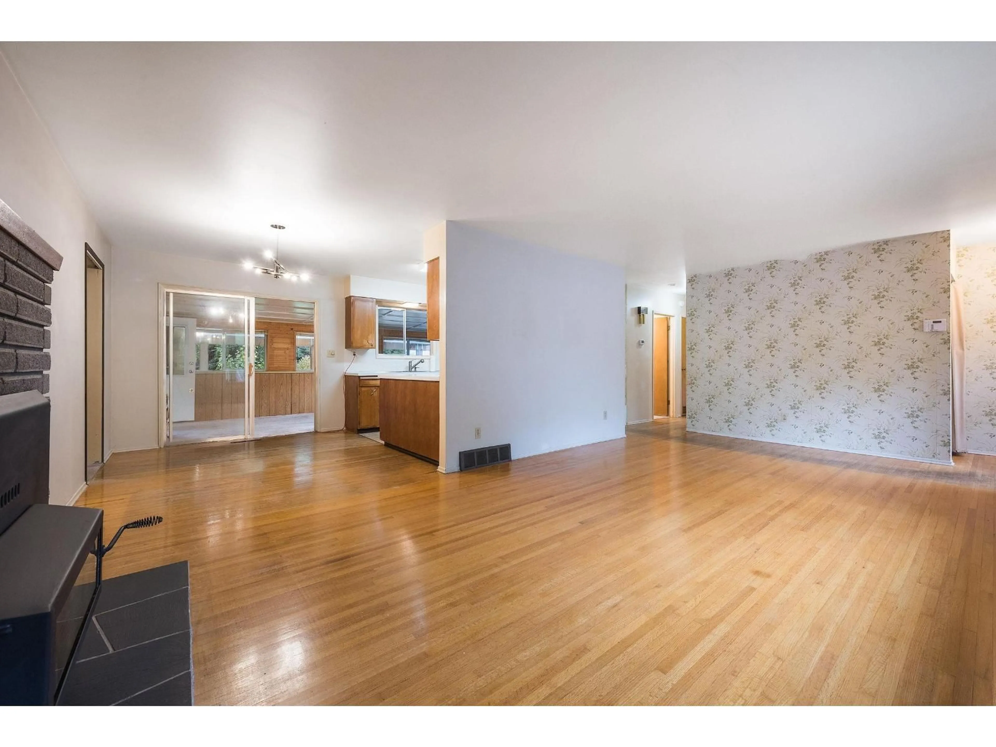 Unknown for 710 COQUIHALLA STREET, Hope British Columbia V0X1L0