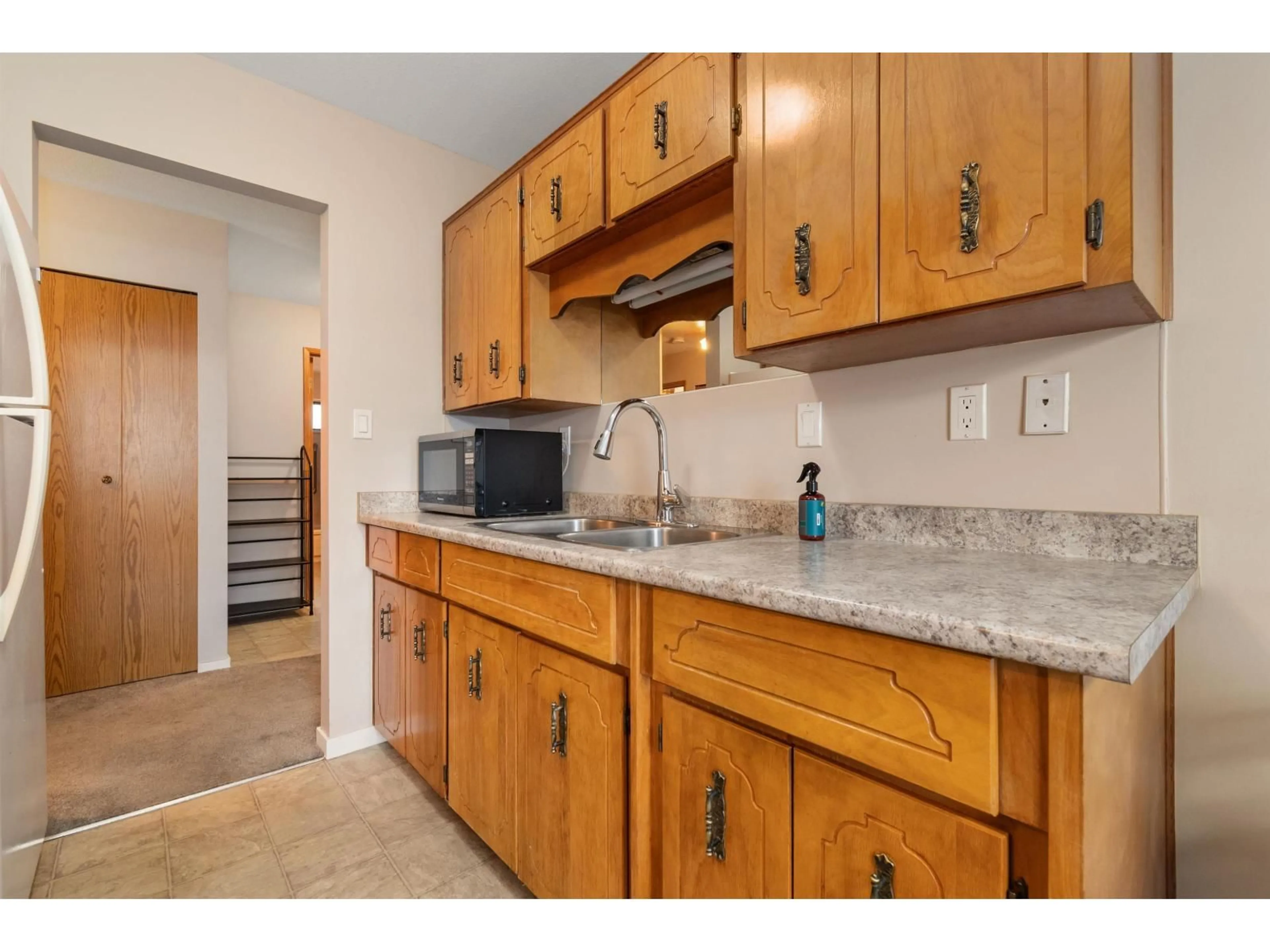 Standard kitchen, unknown for 58 - 7455 HURON STREET, Chilliwack British Columbia V2R3T9