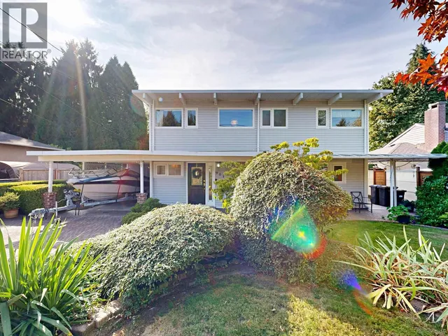901 DUNDONALD DRIVE, Port Moody 2