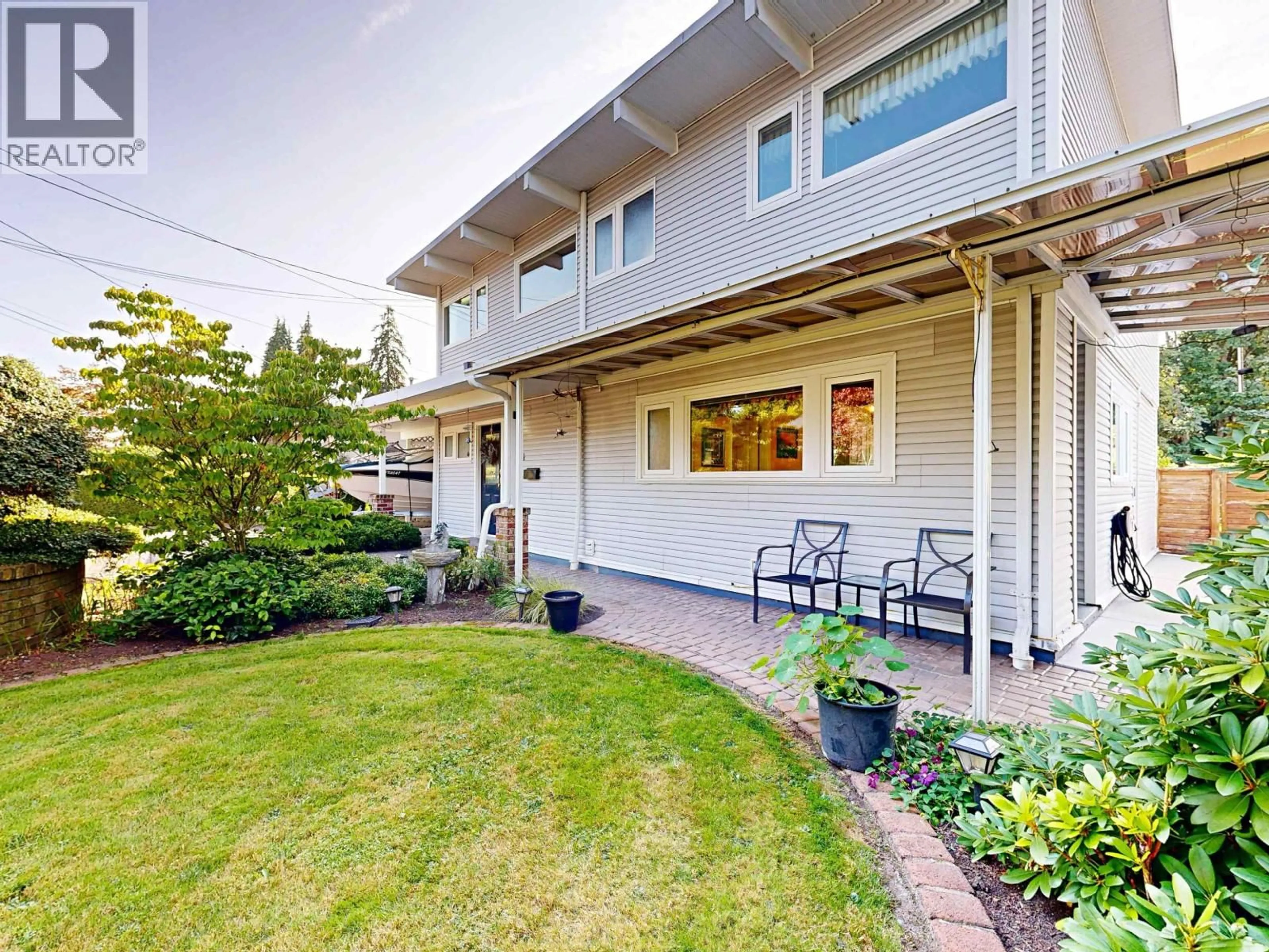 Patio, street for 901 DUNDONALD DRIVE, Port Moody British Columbia V3H1B8