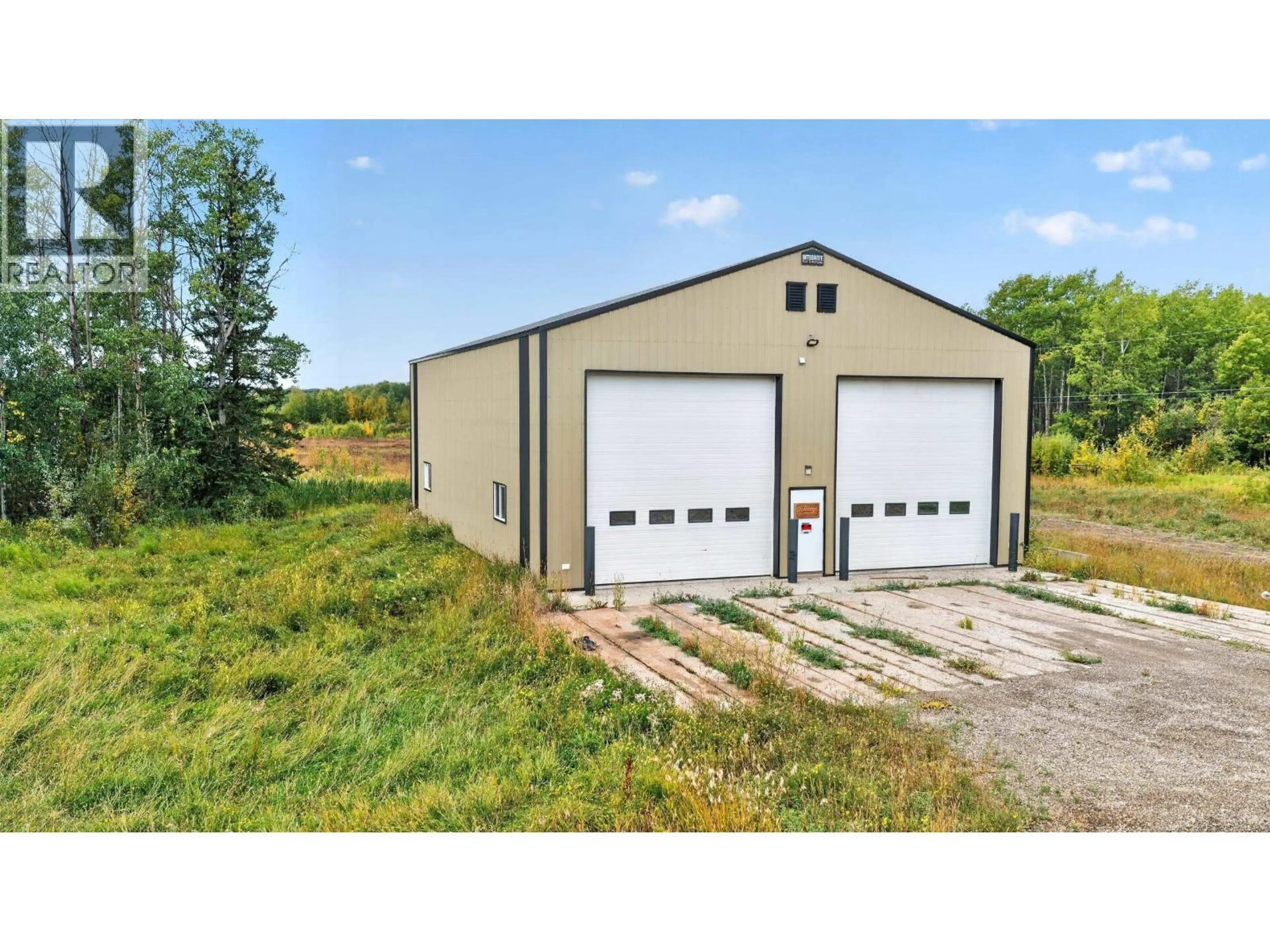 Indoor garage for 15708 267 ROAD, Fort St. John British Columbia V0C1Y0
