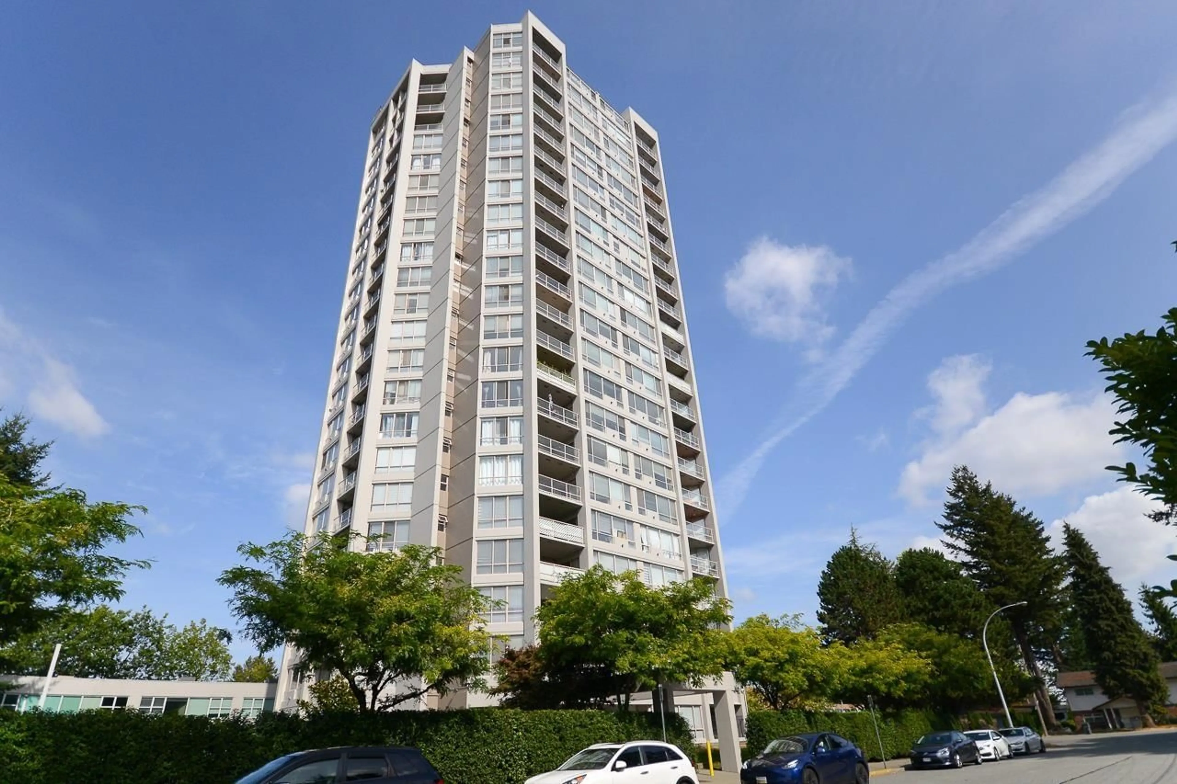 Unknown for 702 - 14881 103A AVENUE, Surrey British Columbia V3R0M5
