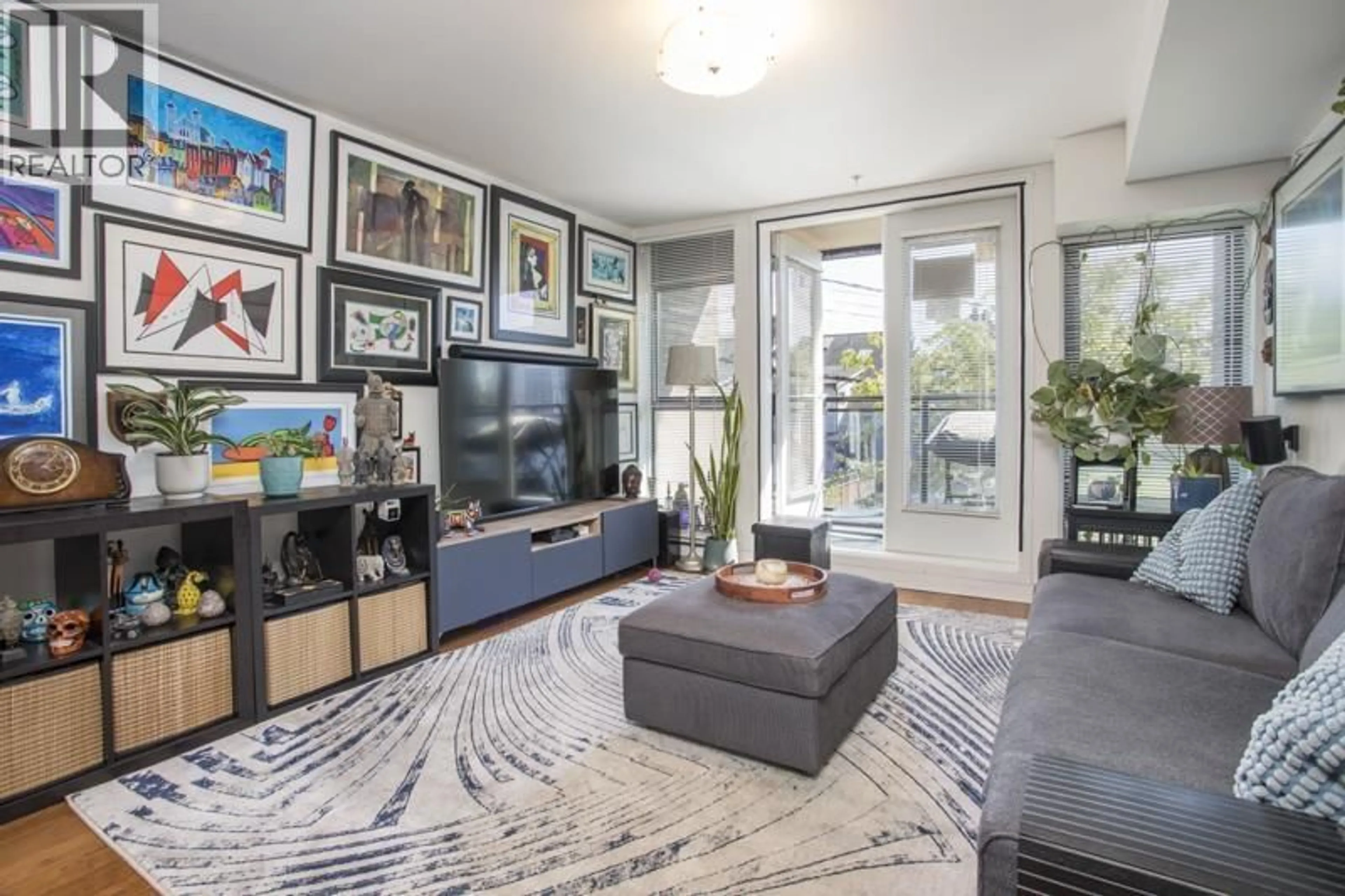 Living room with furniture, unknown for 316 - 2150 HASTINGS STREET, Vancouver British Columbia V5L1V1