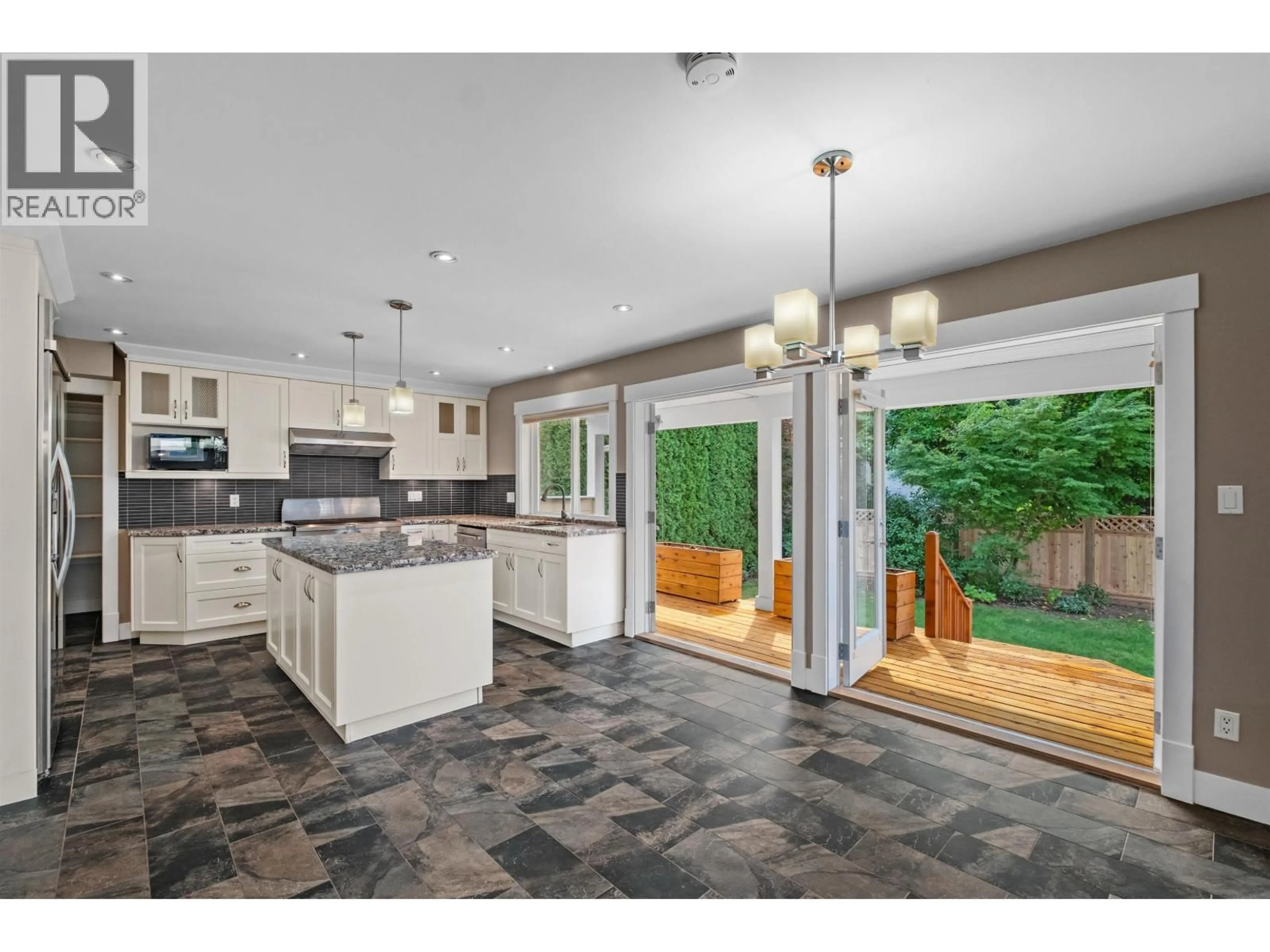 Open concept kitchen, ceramic/tile floor for 1501 FREDERICK ROAD, North Vancouver British Columbia V7K1J6