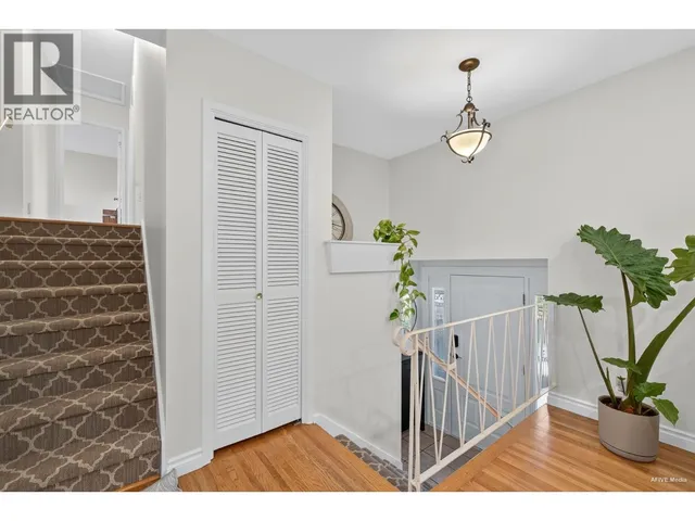 3380 GLASGOW STREET, Port Coquitlam 4