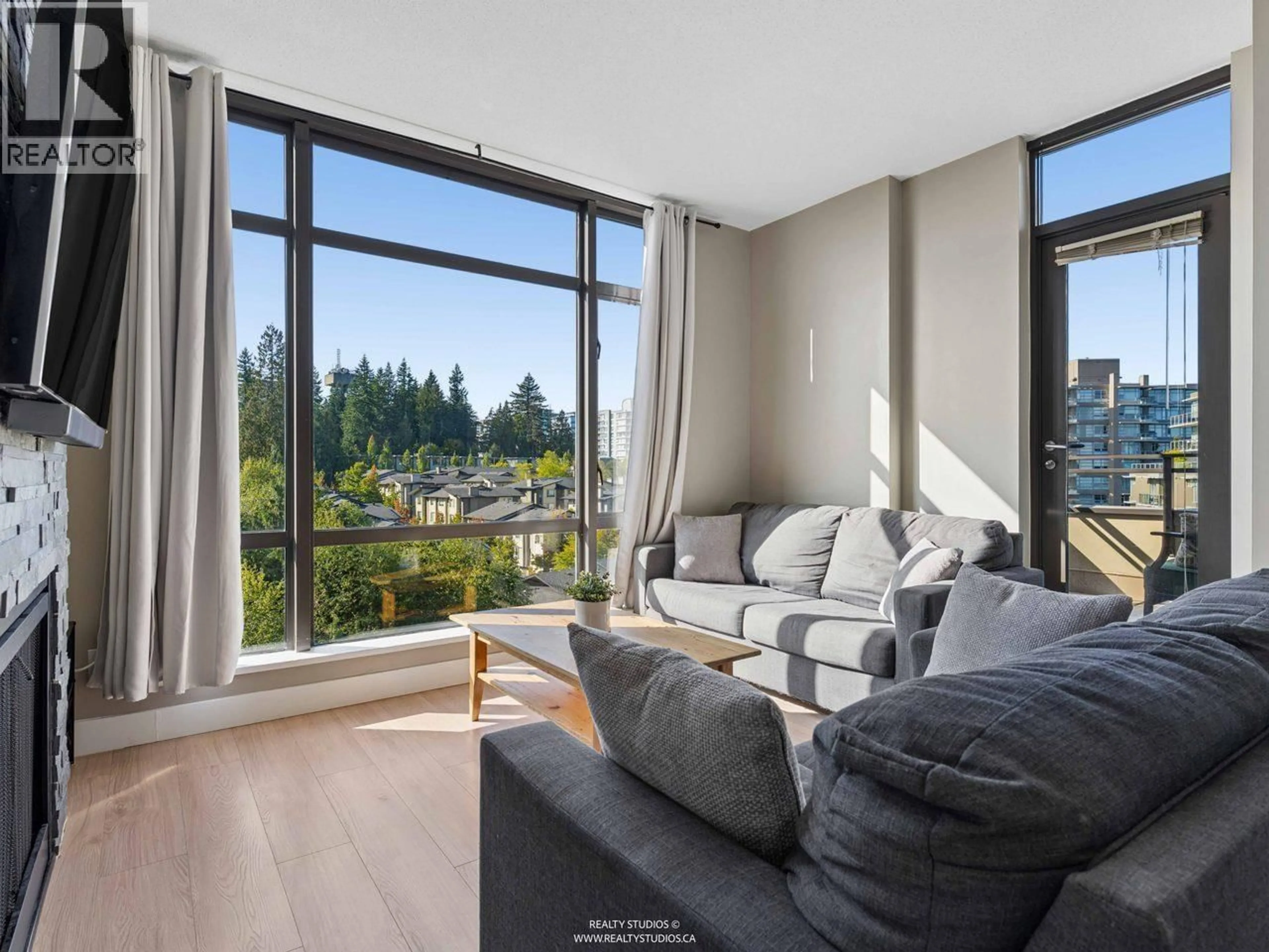 Living room with furniture, unknown for 901 - 9300 UNIVERSITY CRESCENT, Burnaby British Columbia V5A4X9