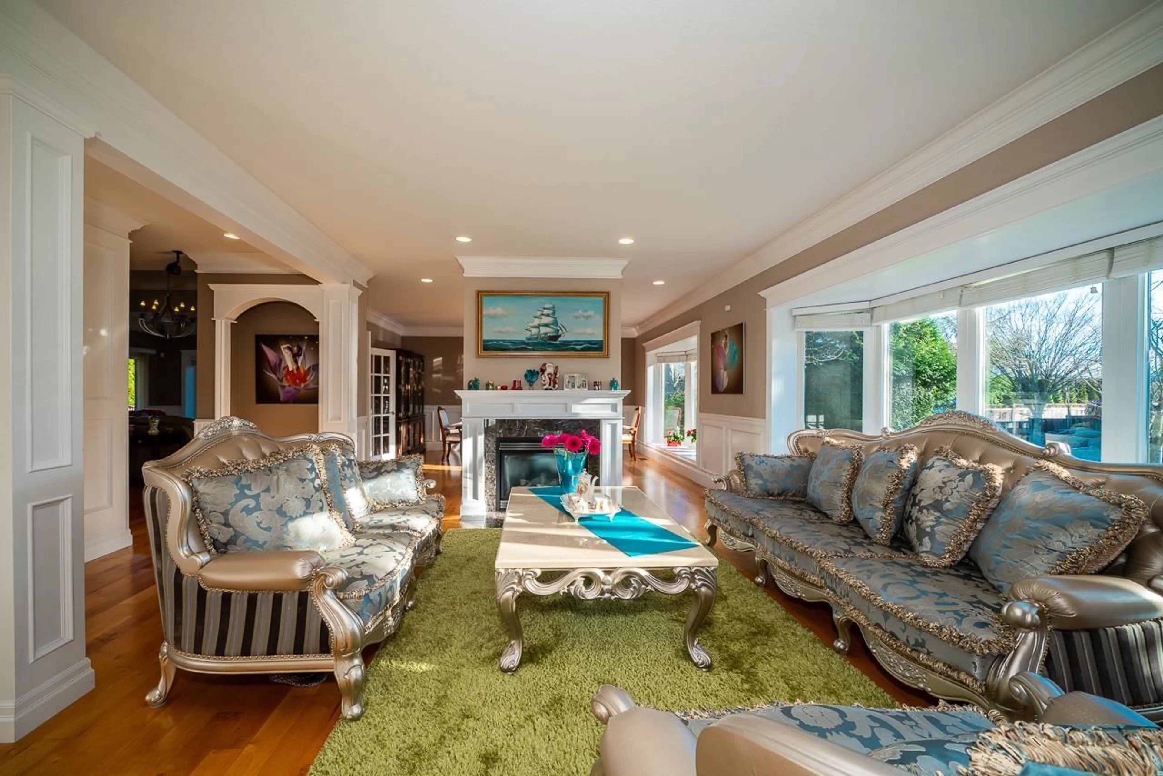 Living room with furniture, unknown for 15775 39A AVENUE, Surrey British Columbia V3Z0L1