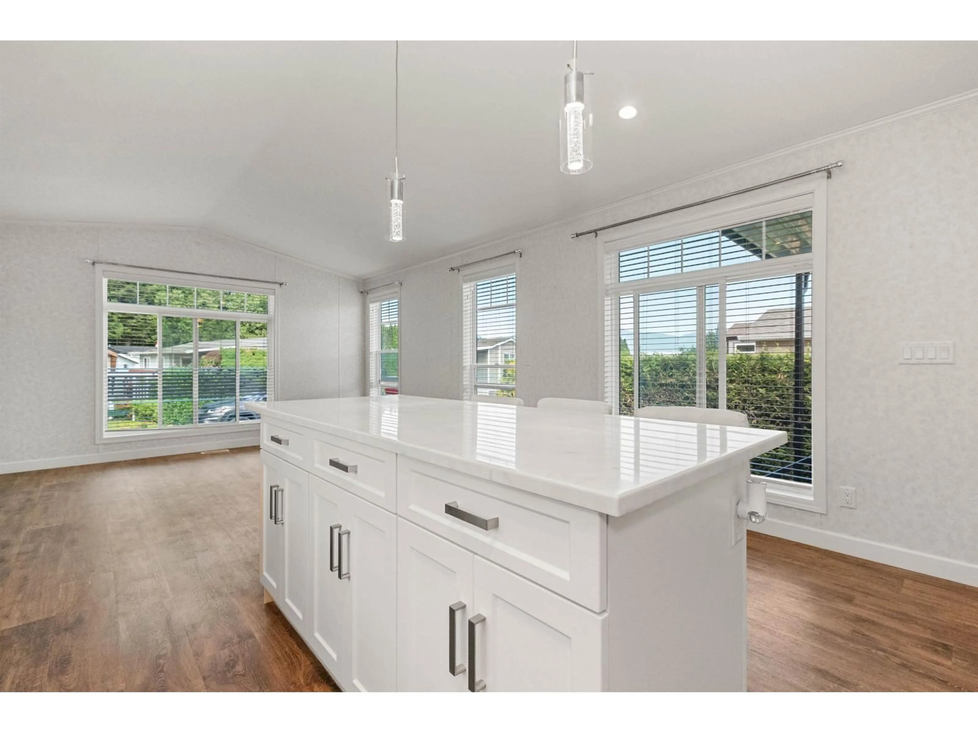 Open concept kitchen, unknown for 25 - 6035 VEDDER ROAD, Chilliwack British Columbia V2R1E5