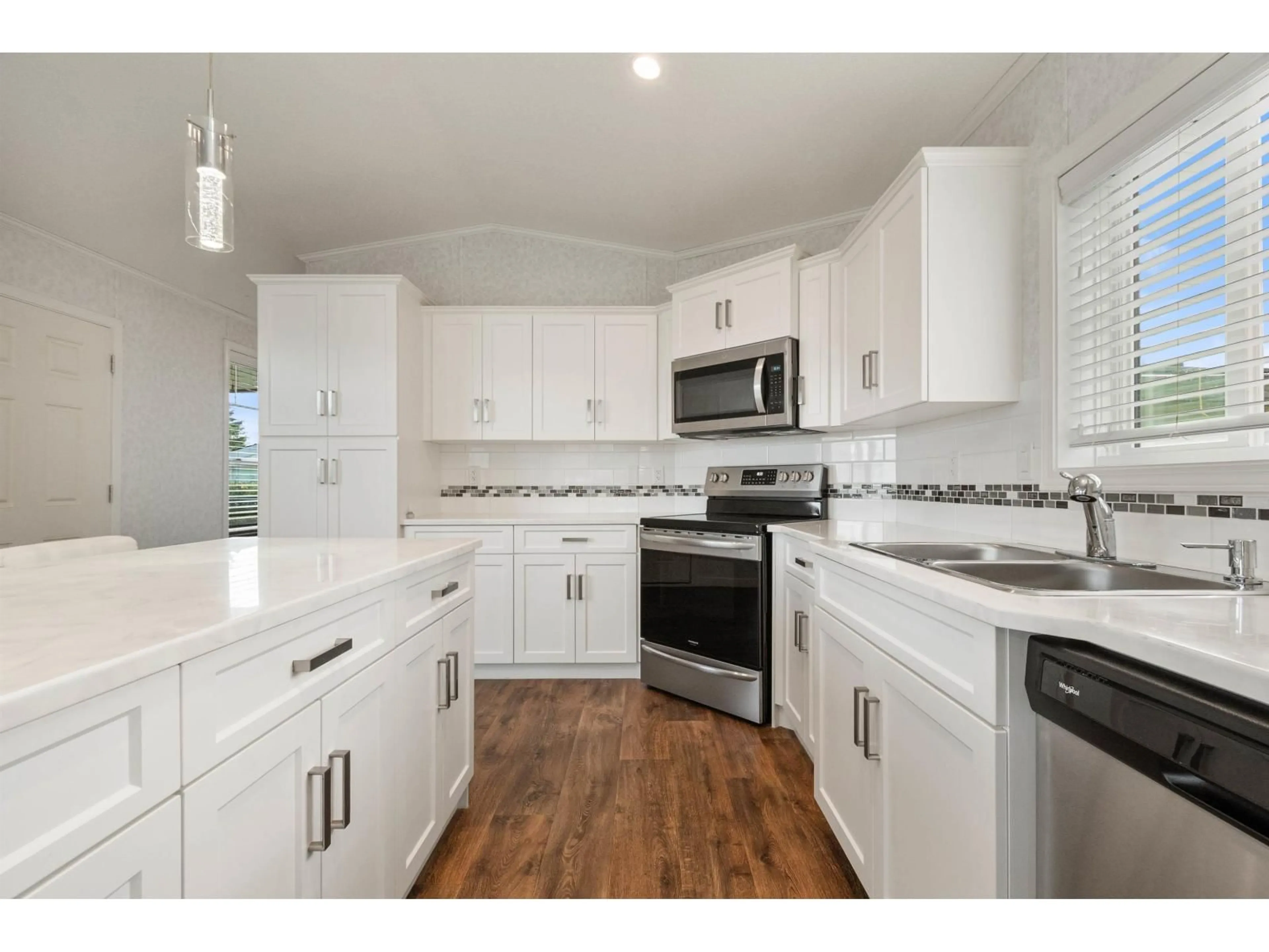 Open concept kitchen, unknown for 25 - 6035 VEDDER ROAD, Chilliwack British Columbia V2R1E5